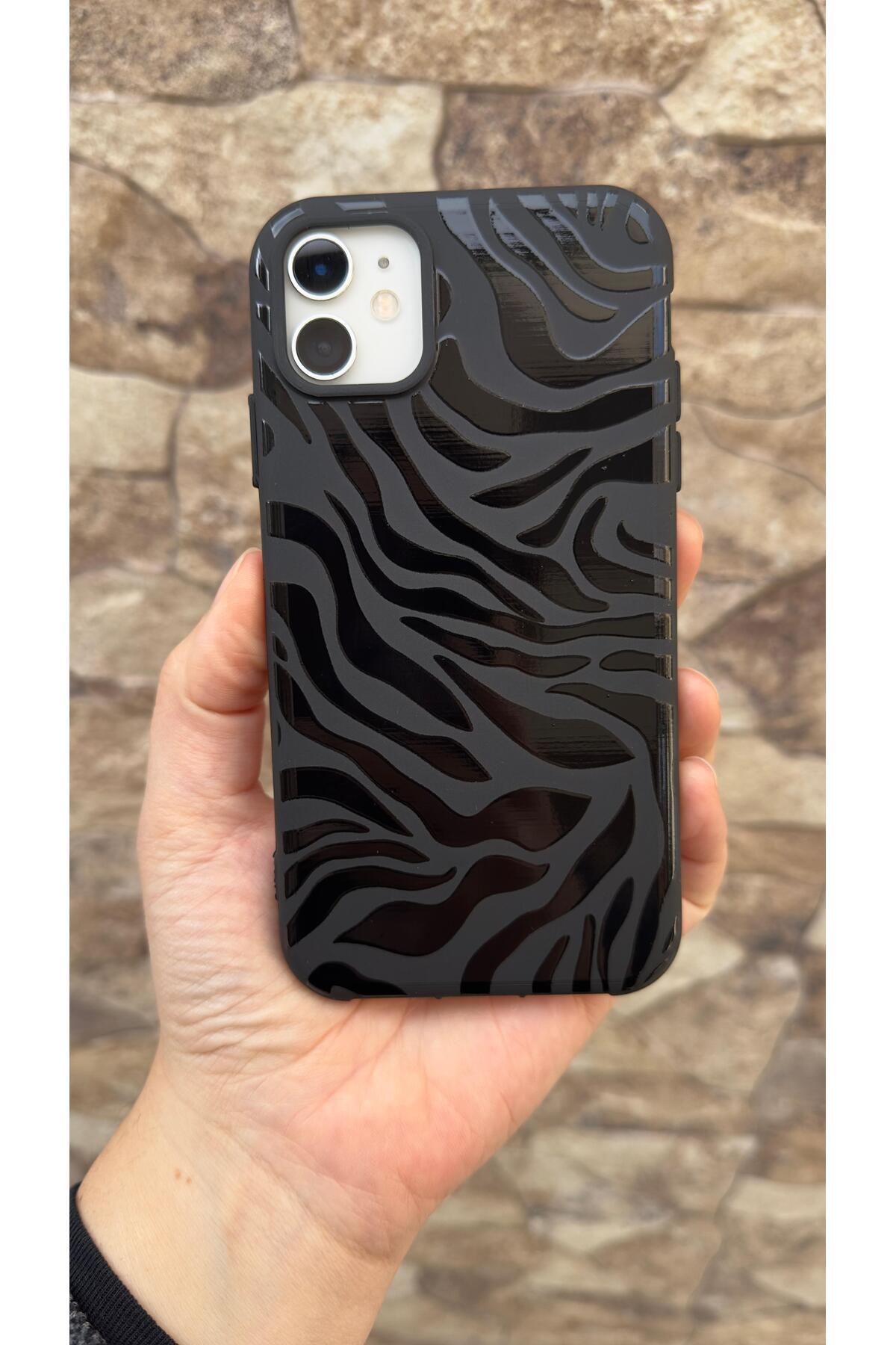 İphone 11 Uyumlu Zebra Desenli Silikon Darbe Emici Klasik Korumalı Rubber Kılıf