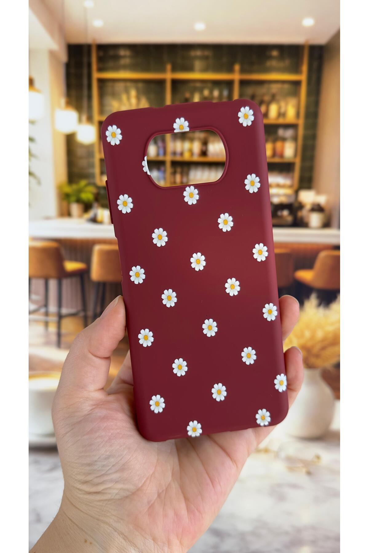 Poco X3 ve X3 Pro Uyumlu Beyaz Papatya Desenli Silikon Darbe Emici Klasik Korumalı Rubber Kılıf