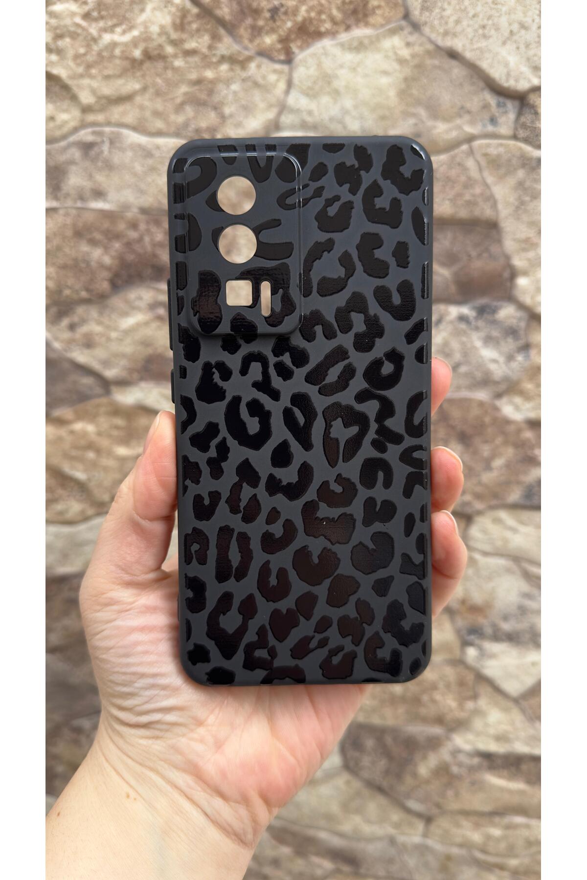 Poco F5 Pro Uyumlu Siyah Leopar Desenli Silikon Darbe Emici Klasik Korumalı Rubber Kılıf