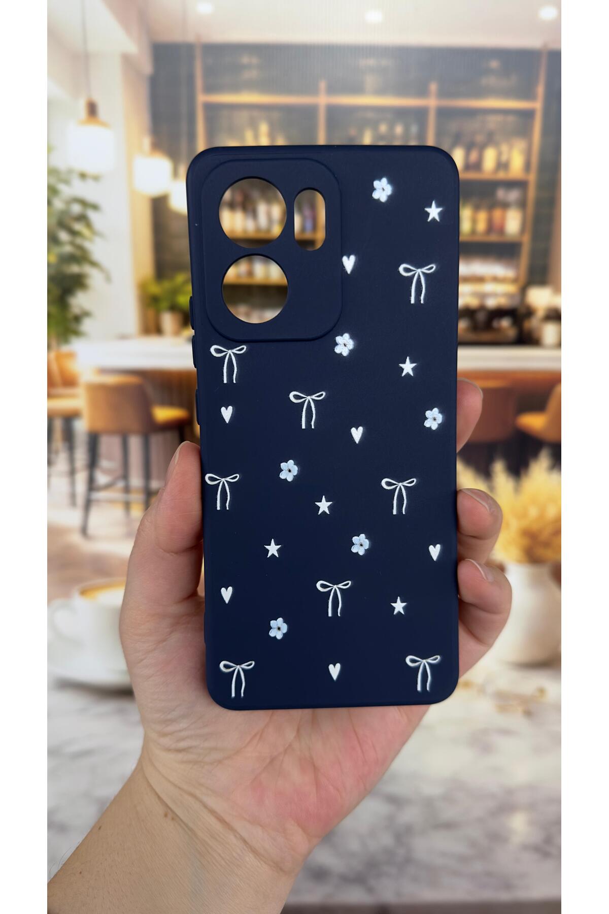 OPPO RENO 13 F Uyumlu Mini Fiyonk Desenli Silikon Darbe Emici Klasik Korumalı Rubber Kılıf