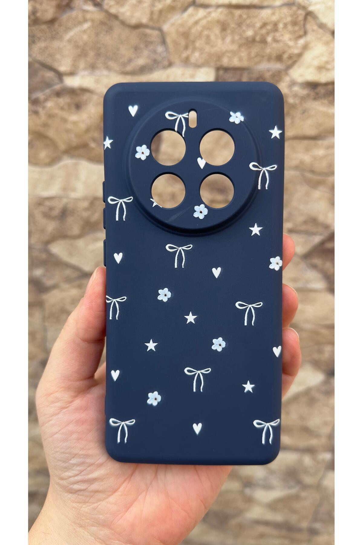 Realme 12 Pro Uyumlu Mini Fiyonk Desenli Silikon Darbe Emici Klasik Korumalı Rubber Kılıf