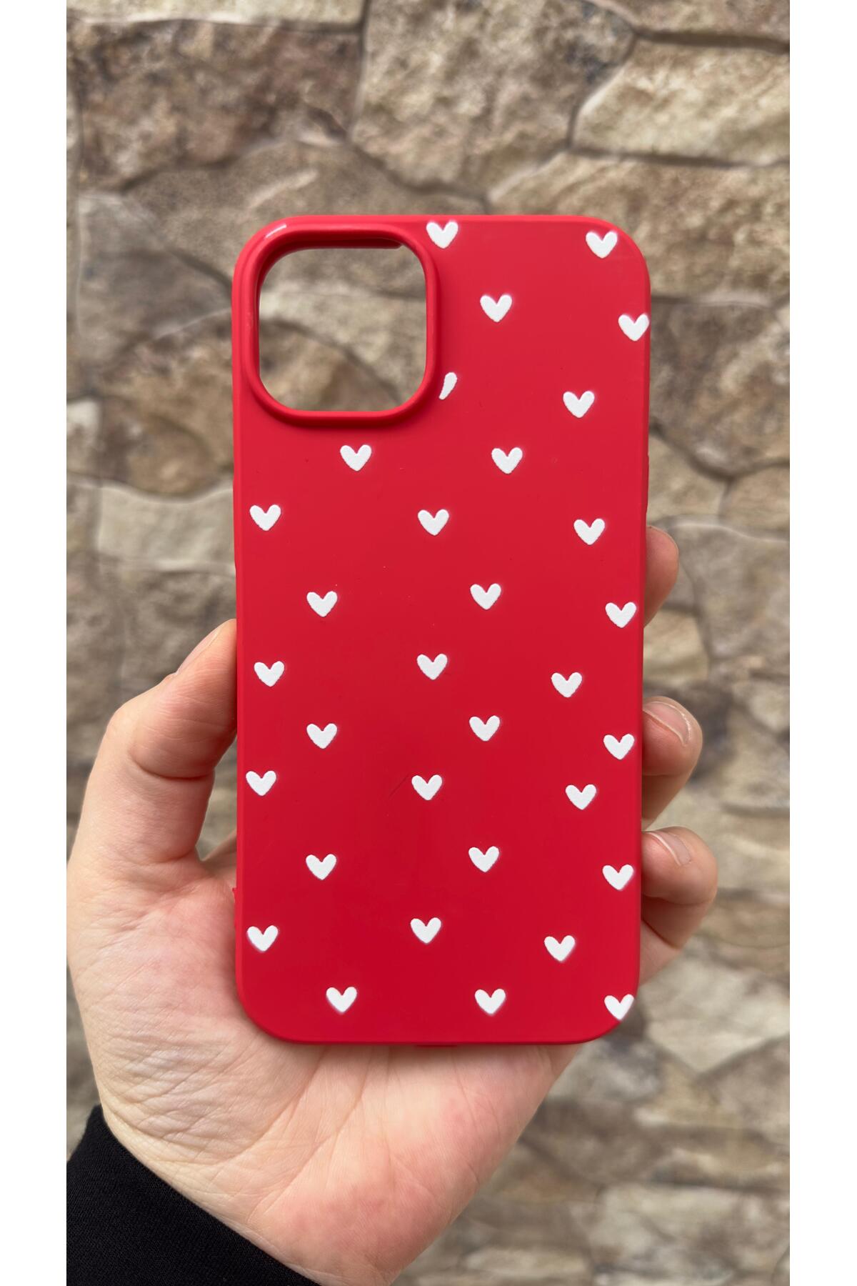 iPhone 15 Uyumlu Mini Beyaz Kalp Desenli Silikon Darbe Emici Korumalı Klasik Rubber Kılıf