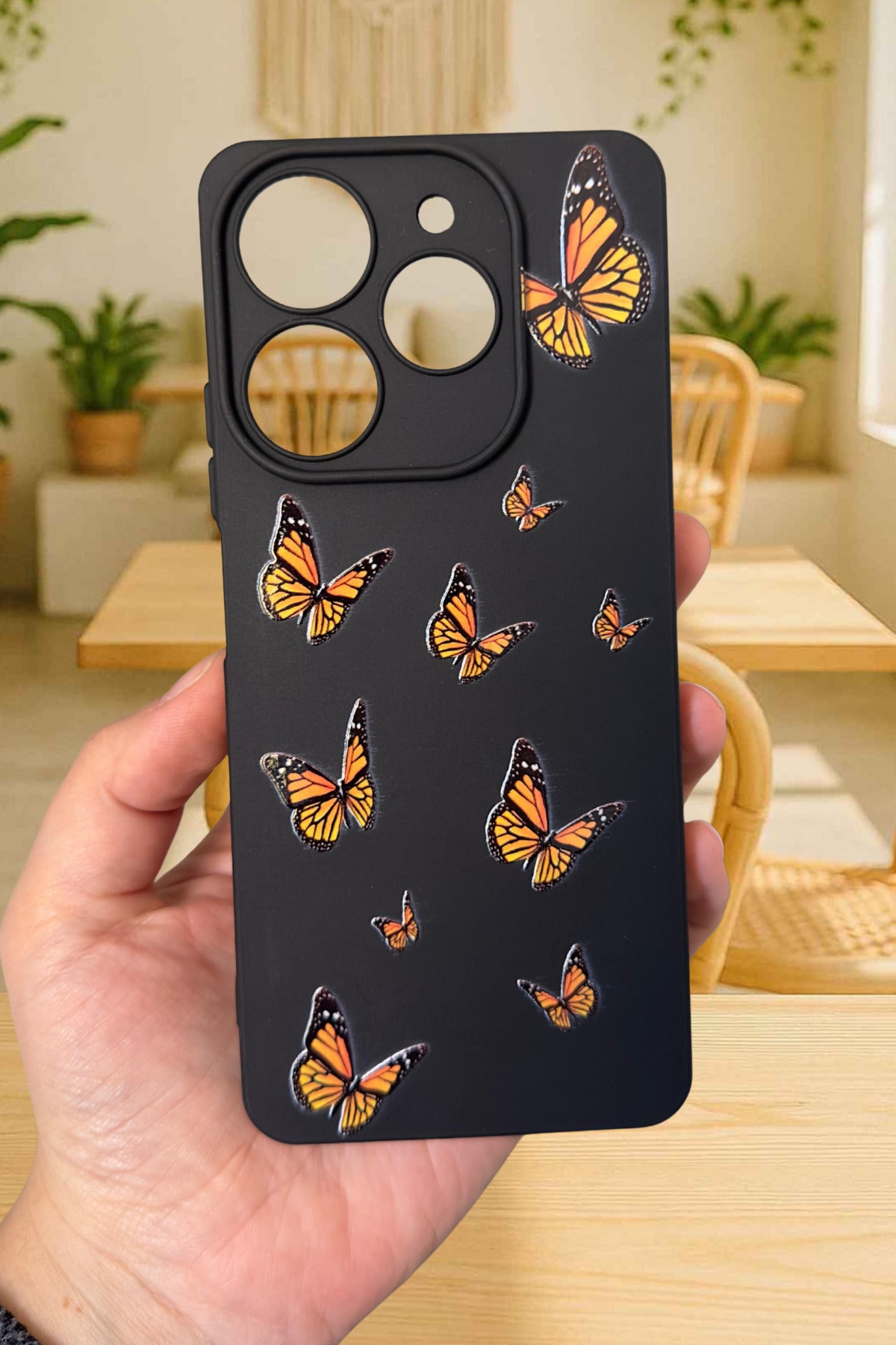 Tecno Spark 10 PRO Uyumlu Turuncu Kelebek Desenli Silikon Darbe Emici Rubber Kılıf