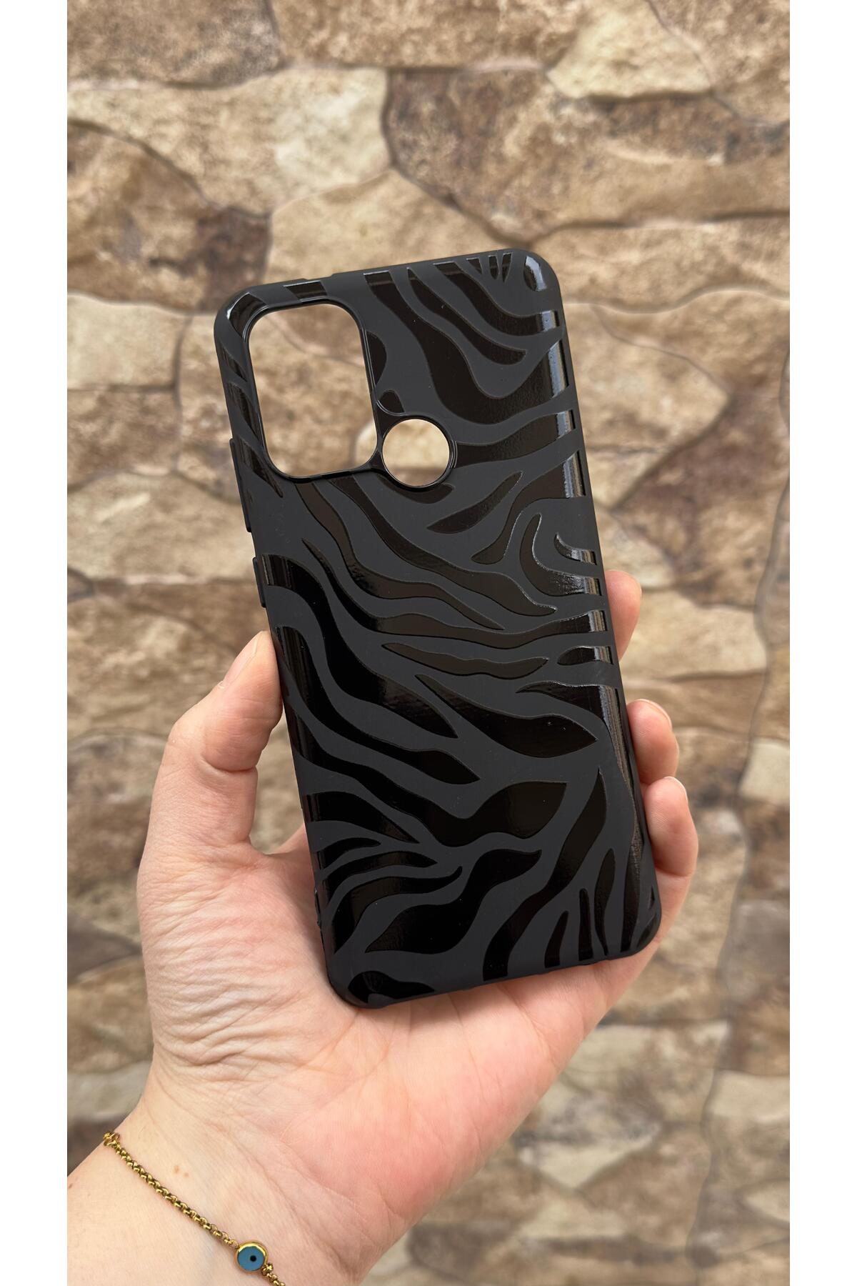 Casper Via F20 Uyumlu Zebra Desenli Silikon Darbe Emici Klasik Korumalı Rubber Kılıf