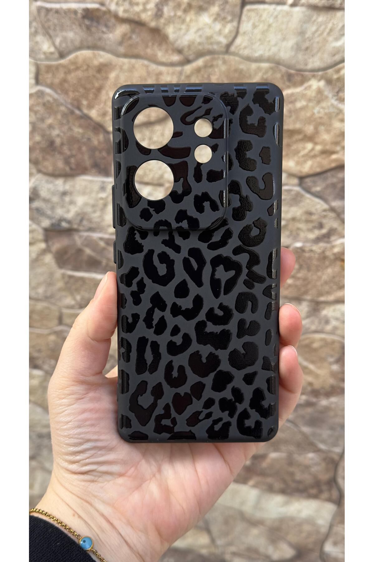 İnfinix Zero 30 4g Uyumlu Leopar Desenli Silikon Darbe Emici Klasik Korumalı Rubber Kılıf