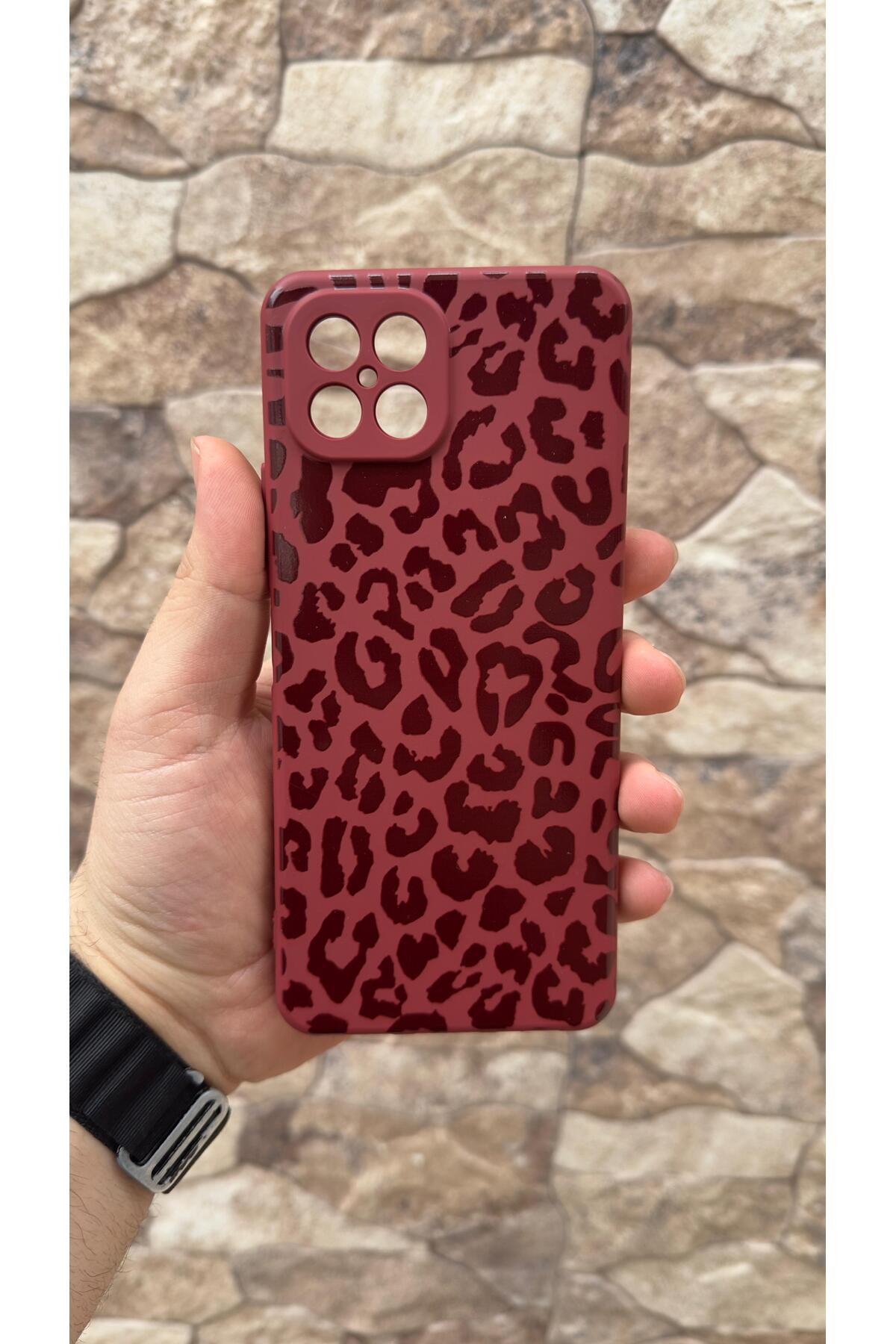 Omix x600 Uyumlu Leopar Desenli Silikon Darbe Emici Klasik Korumalı Rubber Kılıf