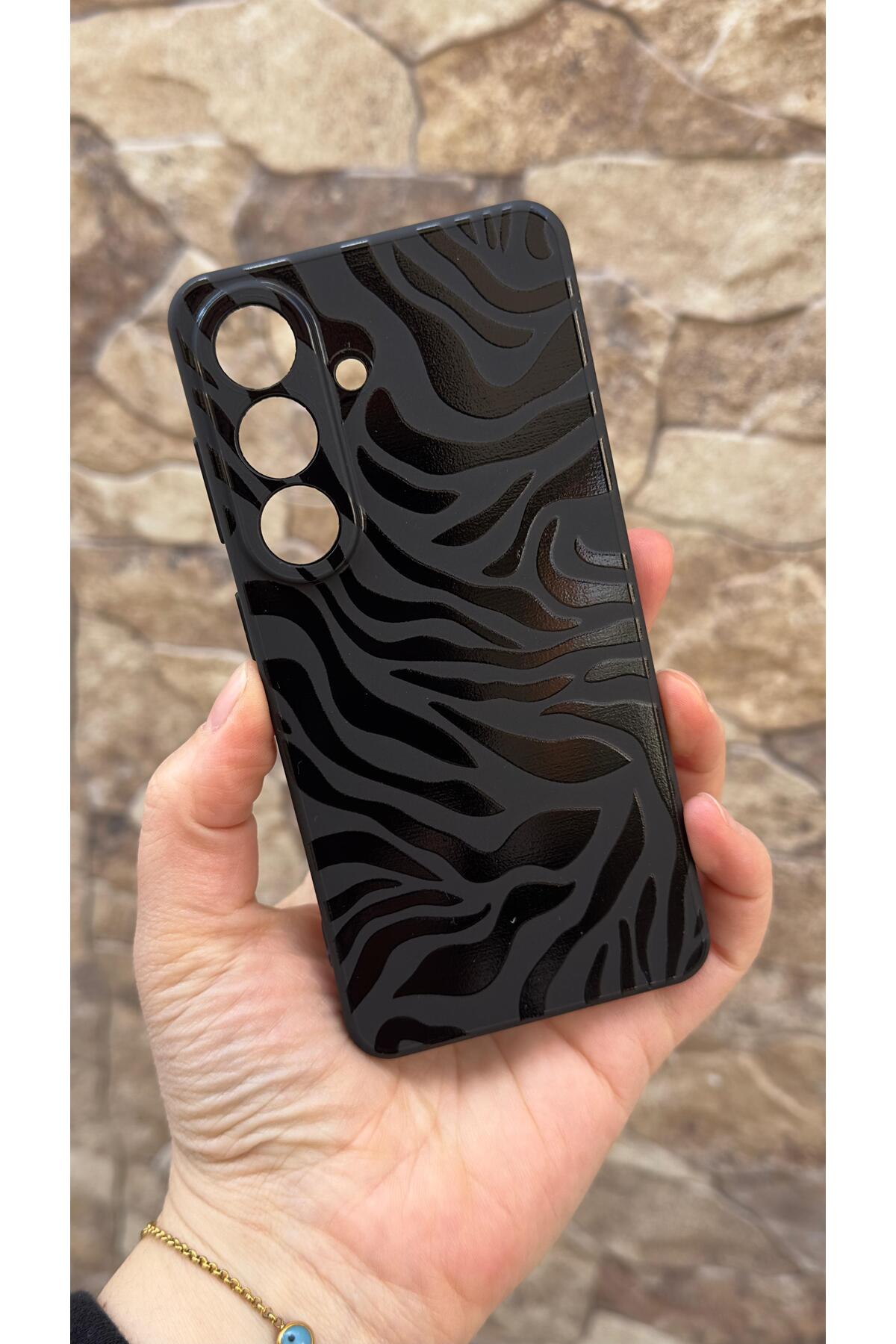 Samsung Galaxy S26 Uyumlu Zebra Desenli Silikon Darbe Emici Klasik Korumalı Rubber Kılıf