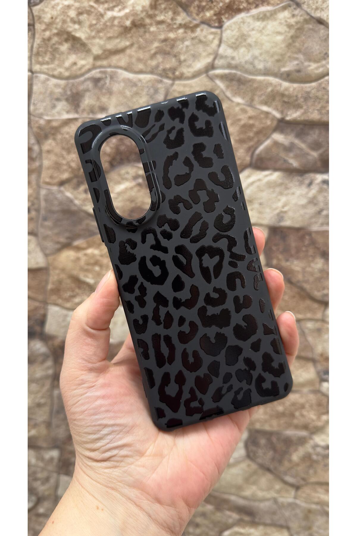 Huawei Nova 9 Se Uyumlu Siyah Leopar Desenli Silikon Darbe Emici Klasik Korumalı Klasik Rubber Kılıf