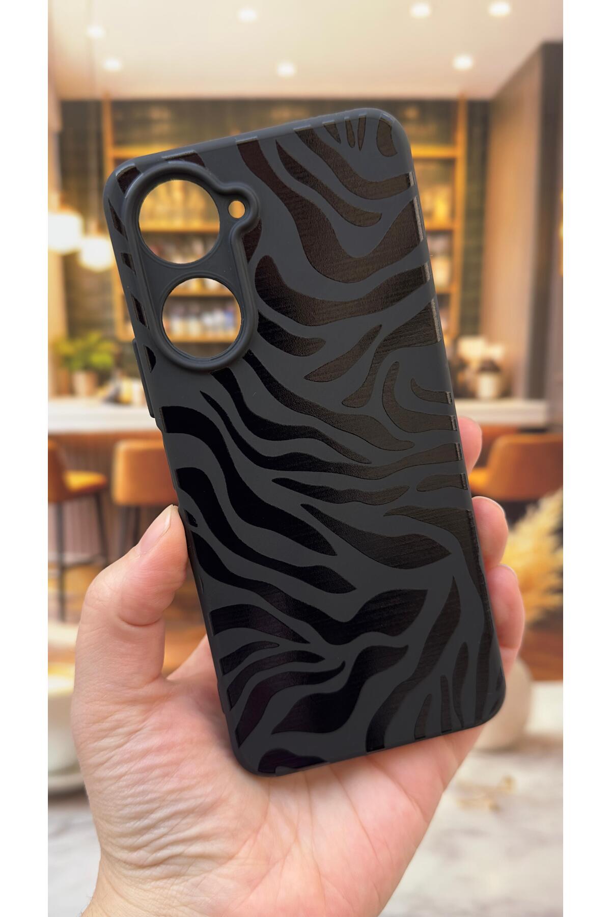 VİVO Y18 Uyumlu Zebra Desenli Silikon Darbe Emici Klasik Korumalı Rubber Kılıf