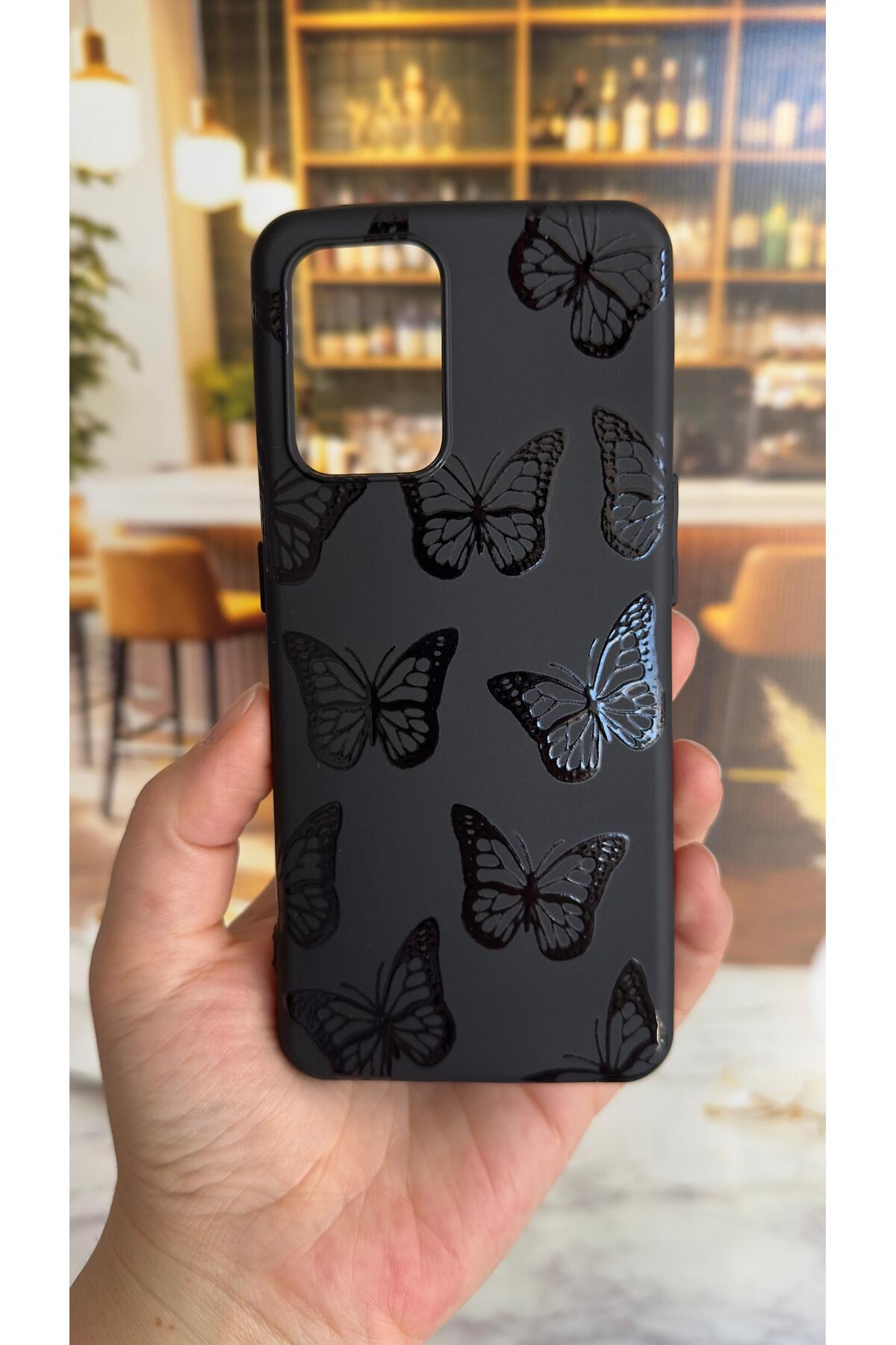 Oppo A54 Uyumlu Siyah Kelebek Desenli Silikon Darbe Emici Klasik Korumalı Rubber Kılıf
