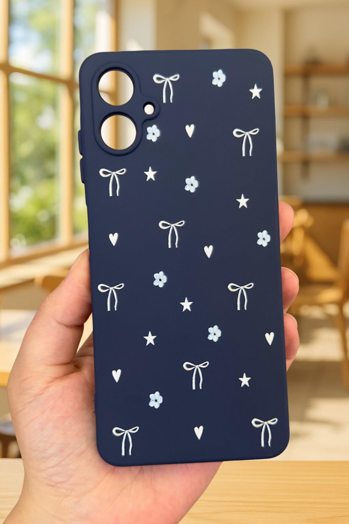 Samsung Galaxy A07 Uyumlu Mini Fiyonk Desenli Silikon Darbe Emici Klasik Korumalı Rubber Kılıf