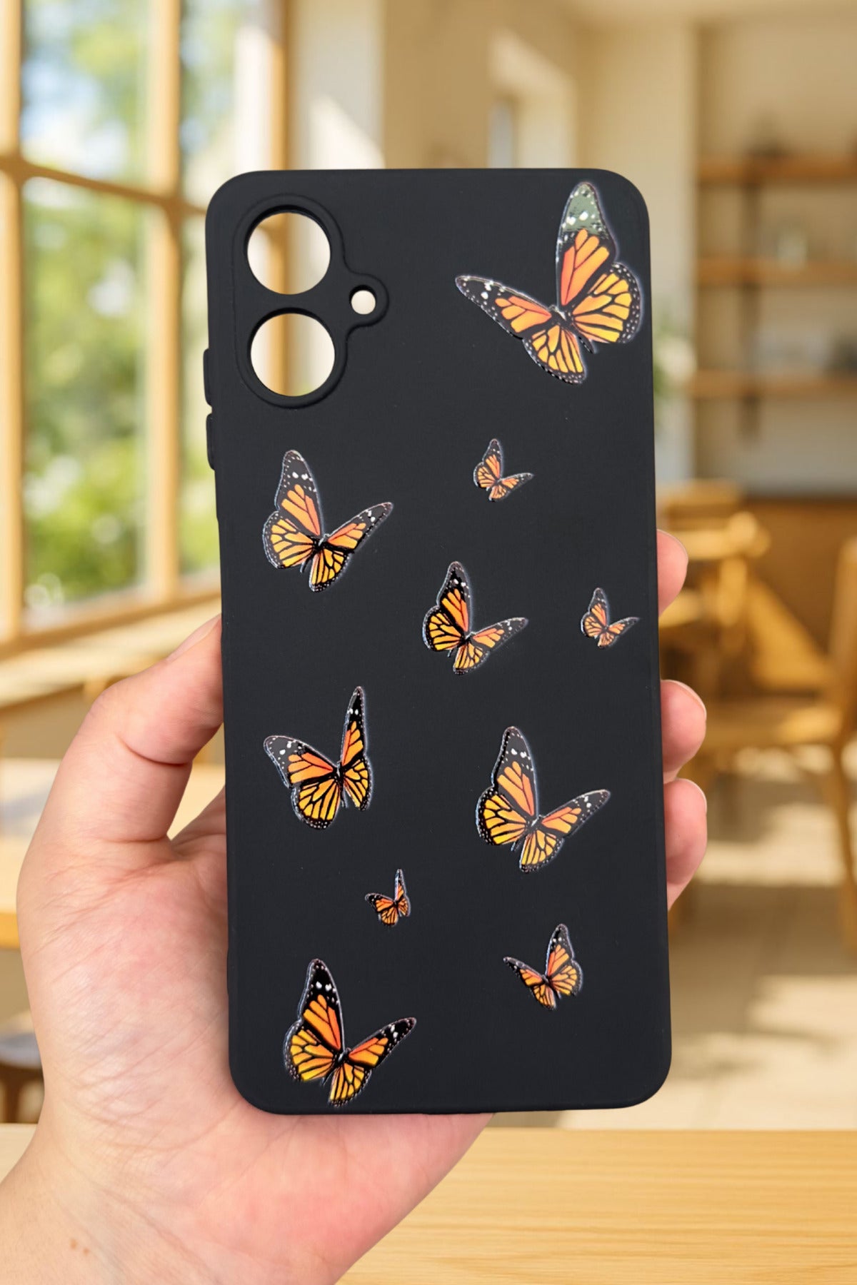 Samsung Galaxy A07 Uyumlu Turuncu Kelebek Desenli Silikon Darbe Emici Korumalı Rubber Kılıf