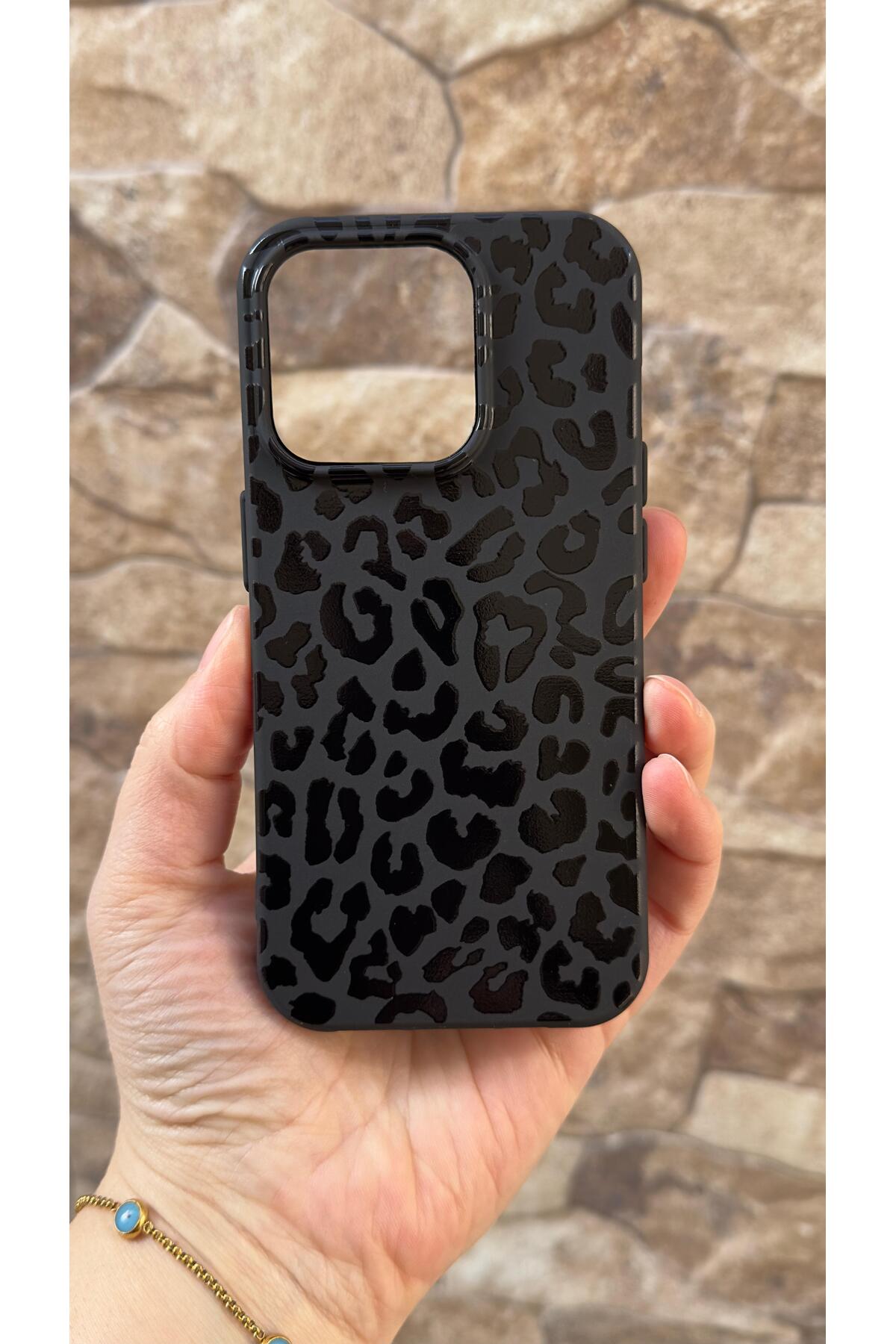 Iphone 15 Pro Uyumlu Leopar Desenli Silikon Darbe Emici Klasik Korumalı Rubber Kılıf
