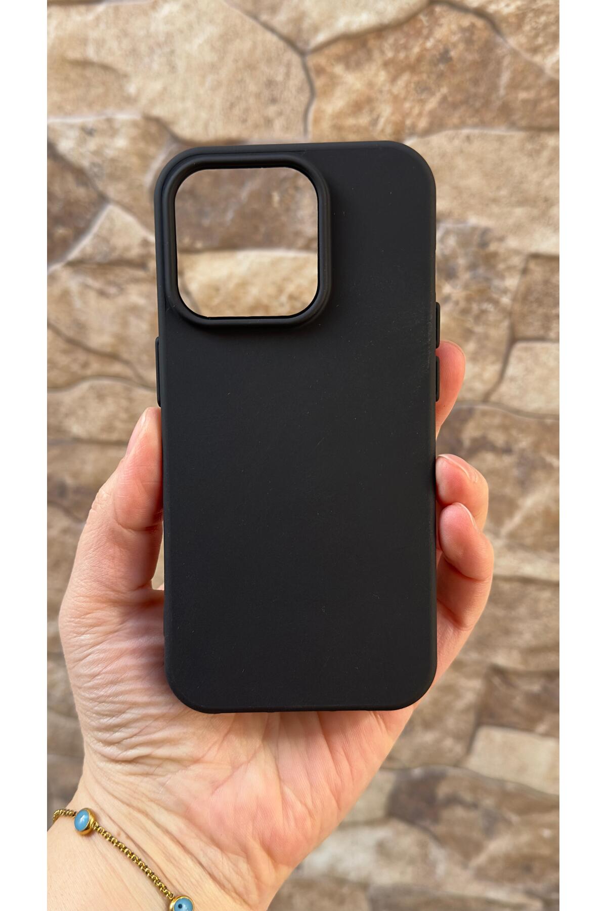 Iphone 15 Pro Uyumlu Silikon Darbe Emici Klasik Korumalı Rubber Kılıf