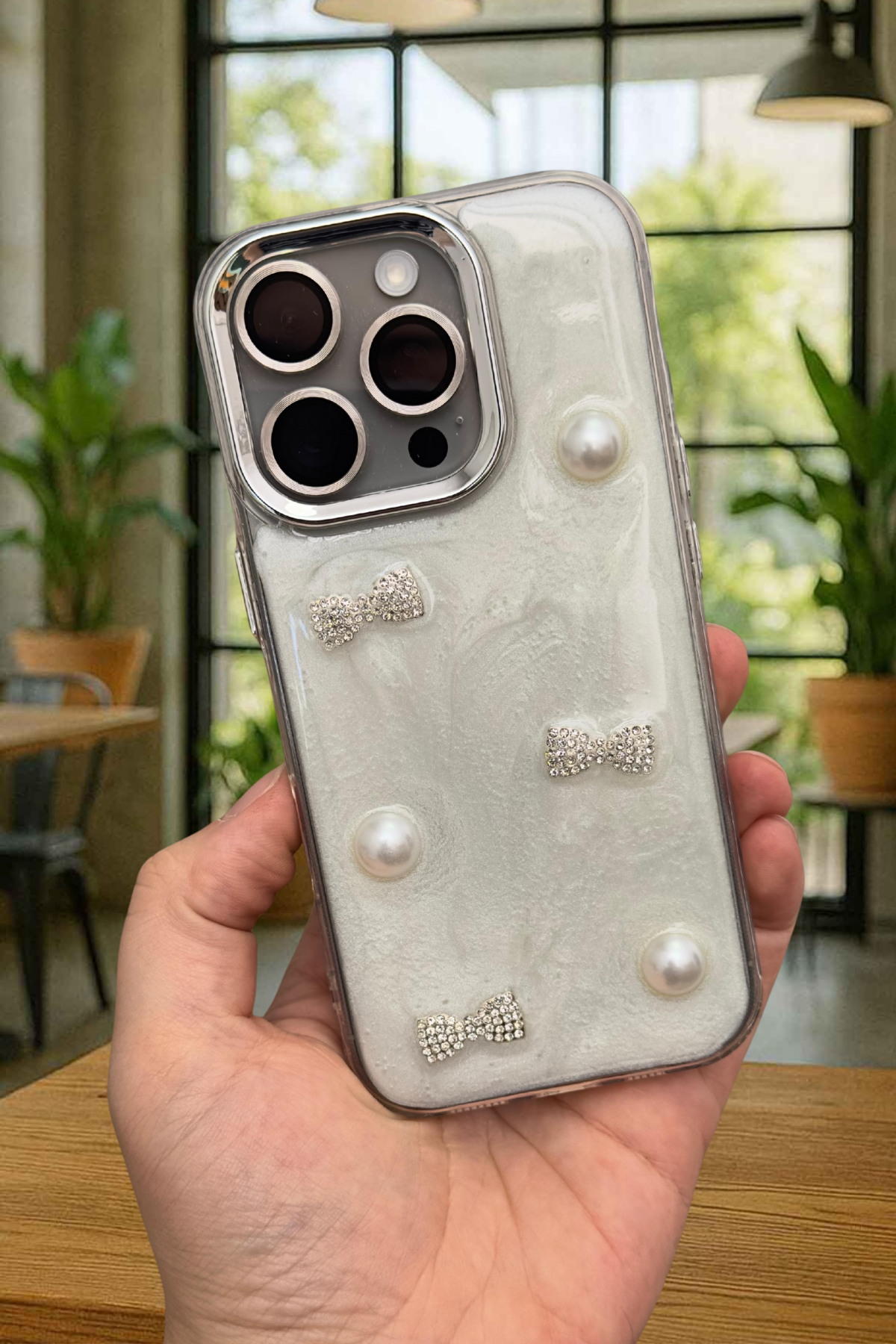 iPhone 16 Pro Max Kamera Çıkıntılı Şık ve Dayanıklı Telefon Kılıfı - Zarif Tasarımlar Moda Kılıf