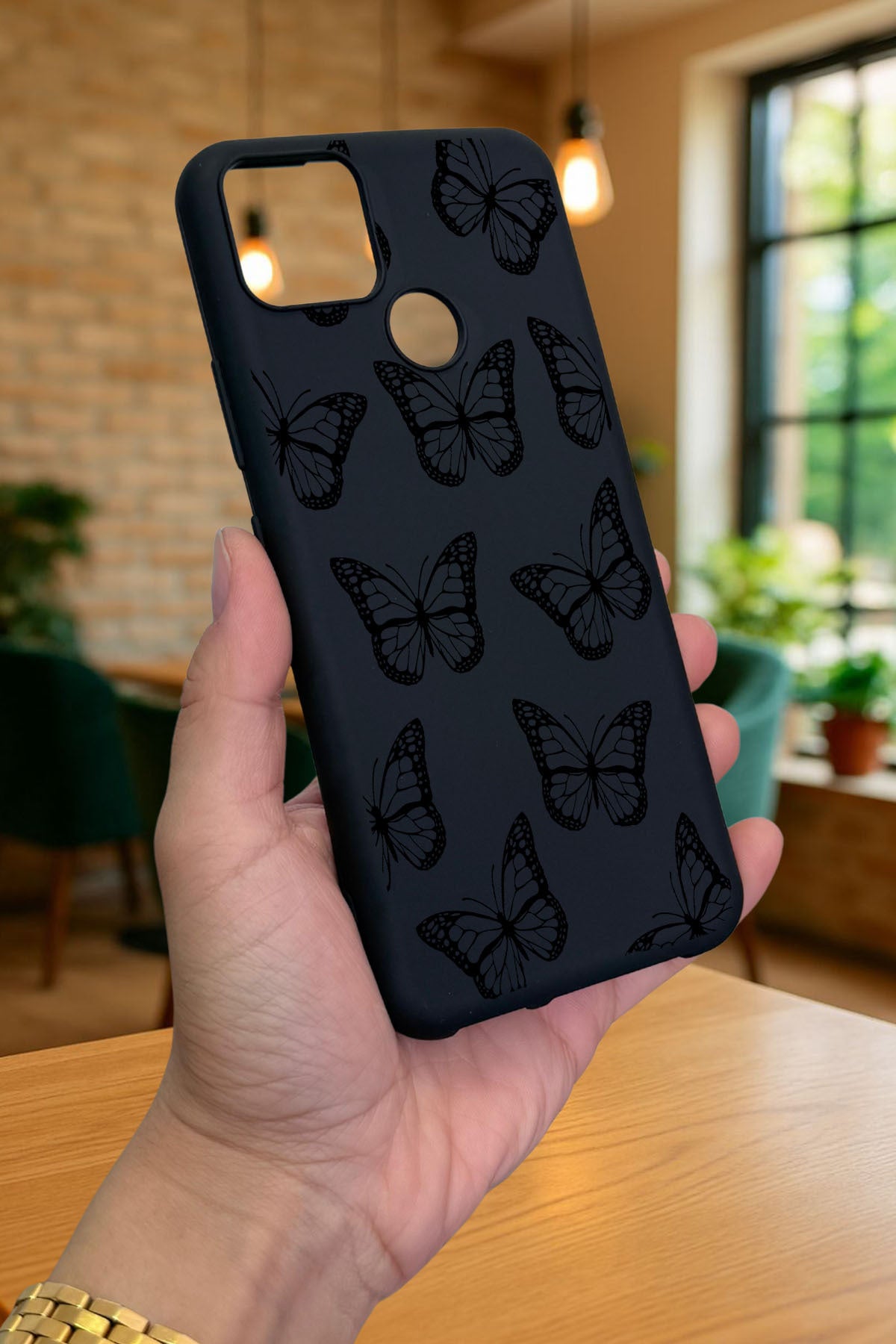 Realme C25 -SİYAH KELEBEK DESENLİ Silikon Darbe Emici Klasik Korumalı Rubber Kılıf