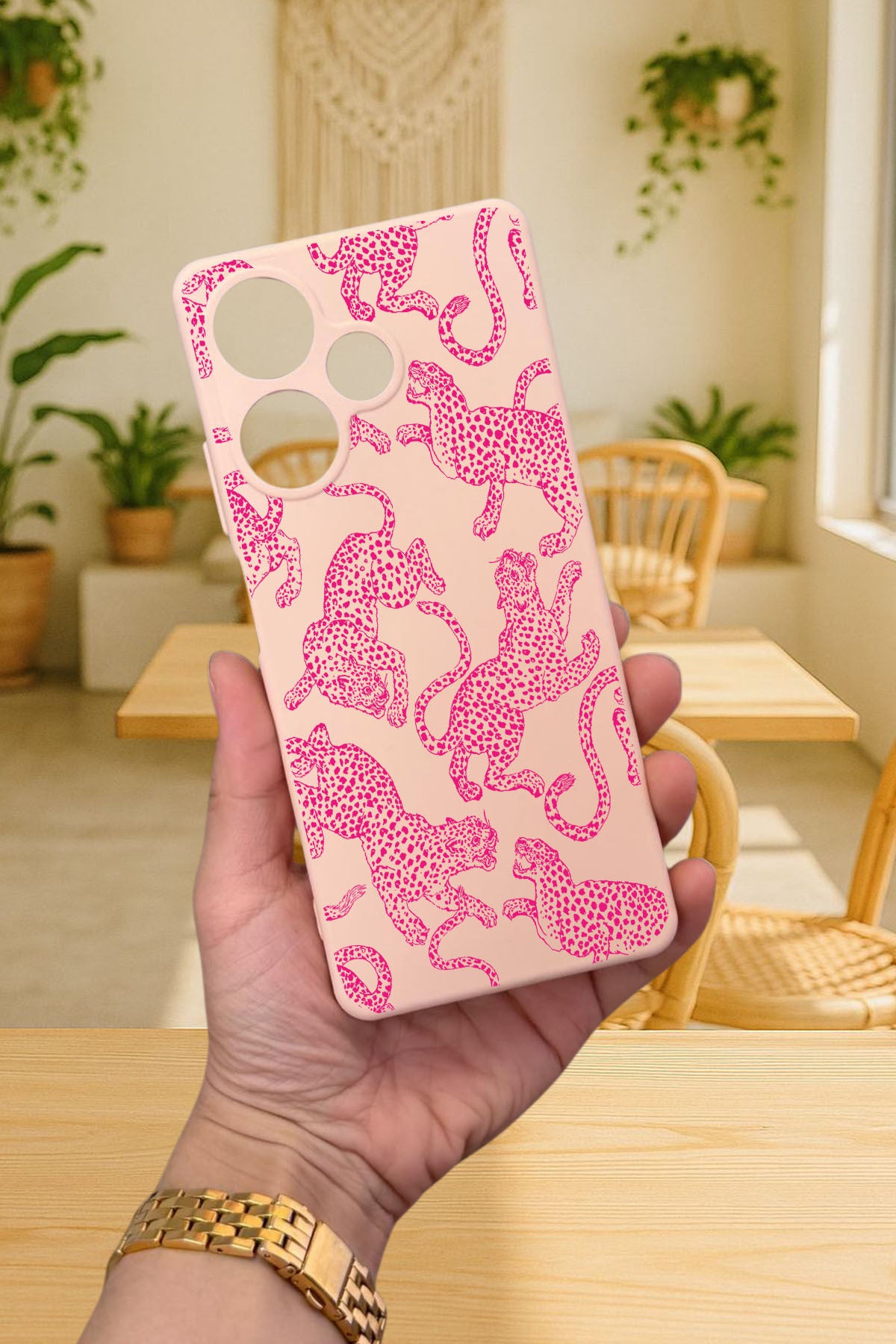 İNFİNİX HOT 30 - PEMBE LEOPAR DESENLİ Silikon Darbe Emici Klasik Korumalı Rubber Kılıf