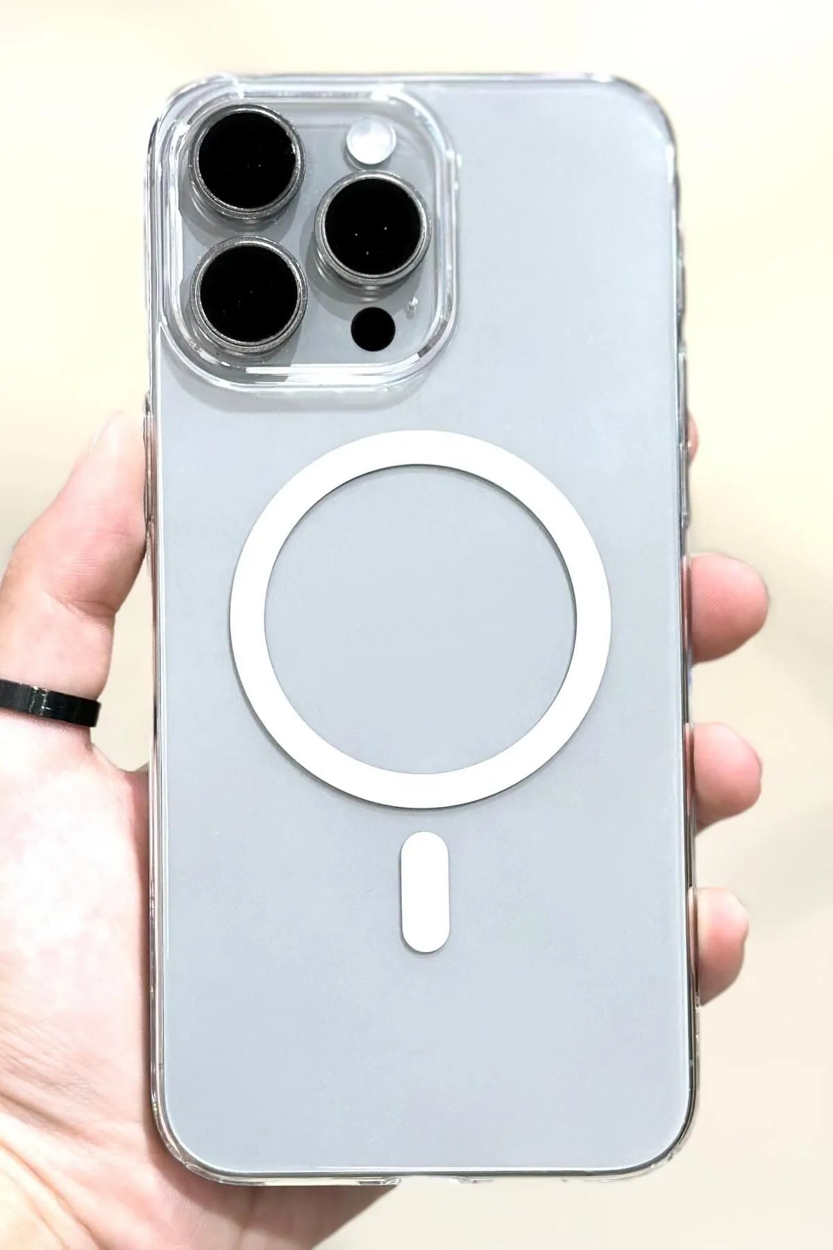 iPhone 15 Pro Max Magsafe Animasyonlu Sararmaz Kararmaz Sert Şeffaf Parlak Orjinal Kılıf