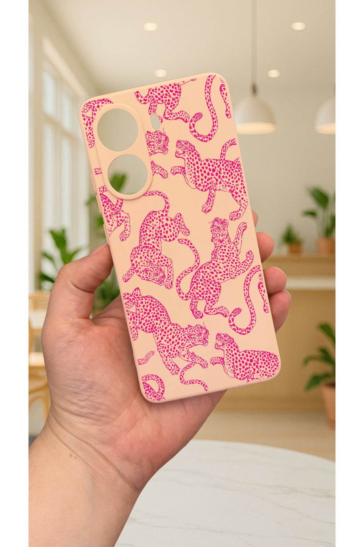 Xiaomi POCO X7 PRO PEMBE LEOPAR DESENLİ Silikon Darbe Emici Klasik Korumalı Rubber Kılıf