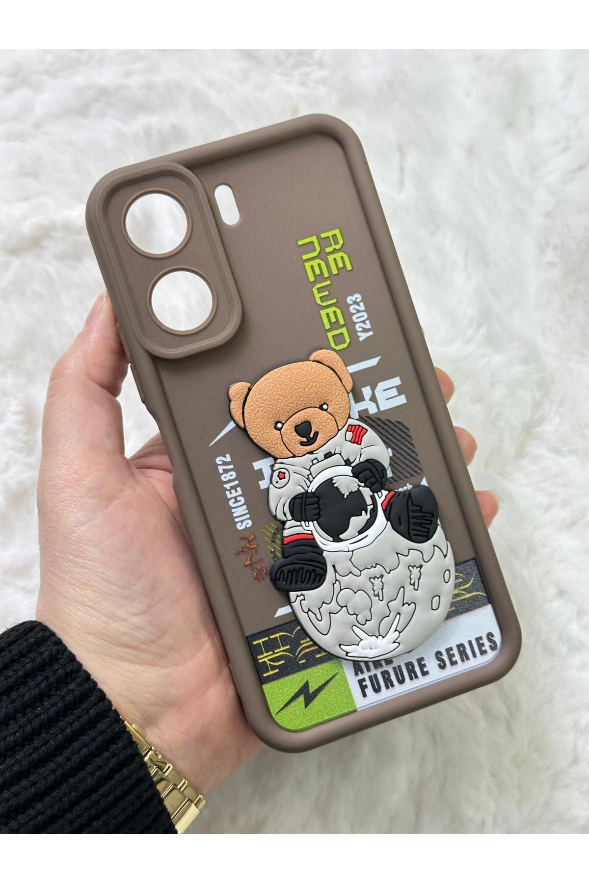 Xiaomi Redmi 13C - Kabartmalı 3D Ayıcık Desenli Silikon Kamera Korumalı Lansman Ayıcıklı Kılıf