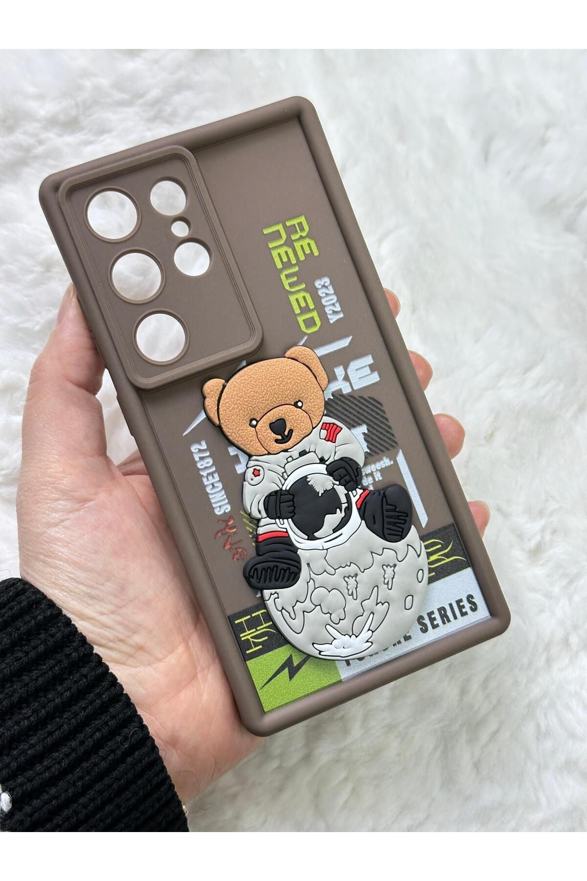 Samsung Galaxy S24 ULTRA - Kabartmalı 3D Ayıcık Desenli Silikon Kamera Korumalı Lansman Ayıcıklı