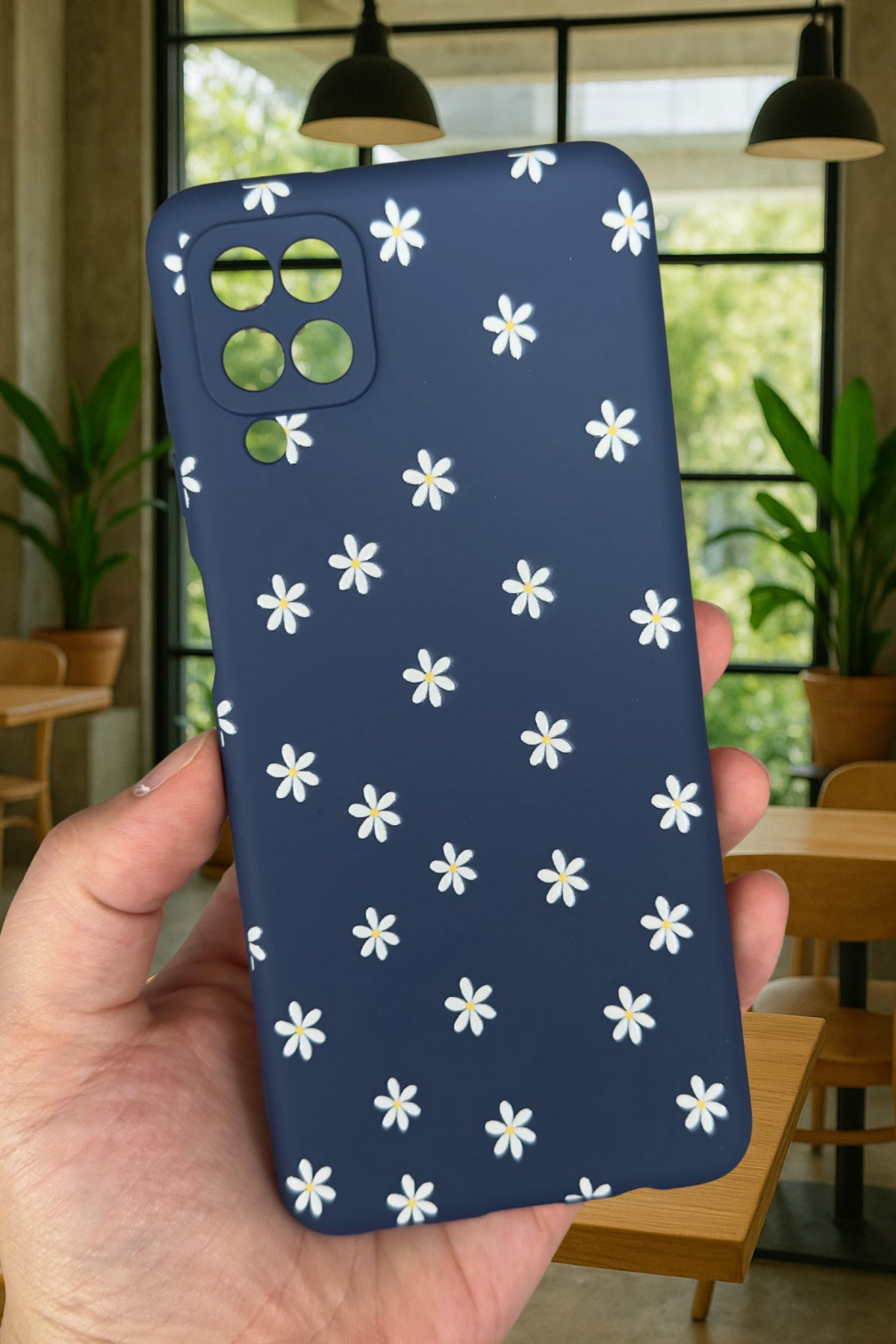 Samsung Galaxy A12 Uyumlu Mini Papatya Desenli Silikon Darbe Emici Klasik Korumalı Rubber Kılıf