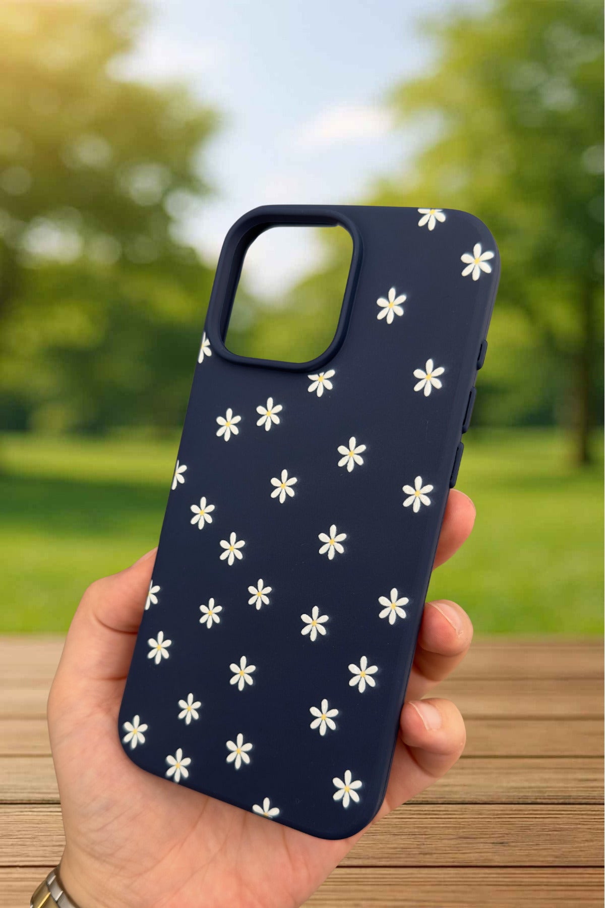 iPhone 14 Plus ve 15 Plus -MİNİ PAPATYA DESENLİ Silikon Darbe Emici Klasik Korumalı Rubber Kılıf