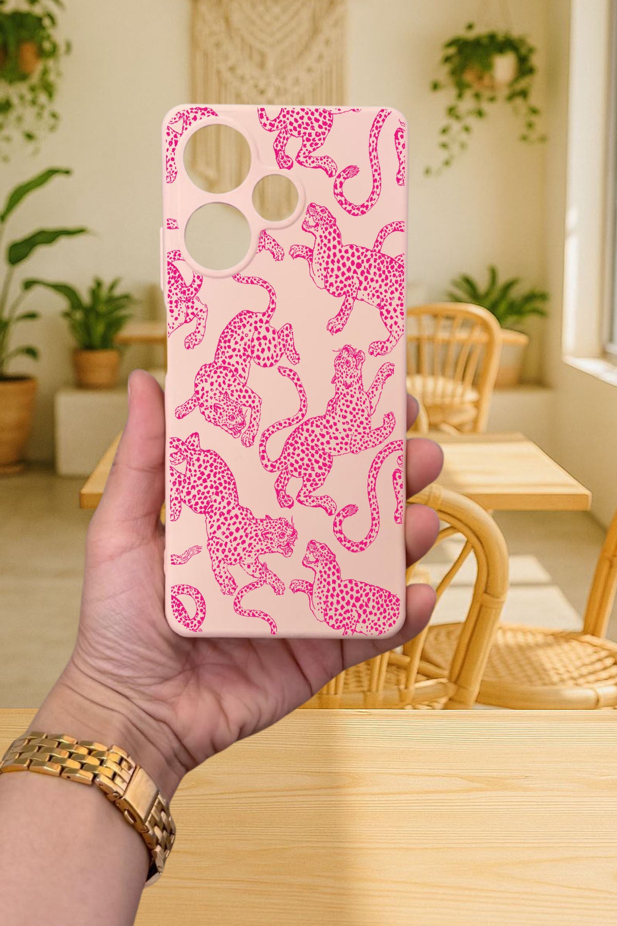 İNFİNİX HOT 30 - PEMBE LEOPAR DESENLİ Silikon Darbe Emici Klasik Korumalı Rubber Kılıf