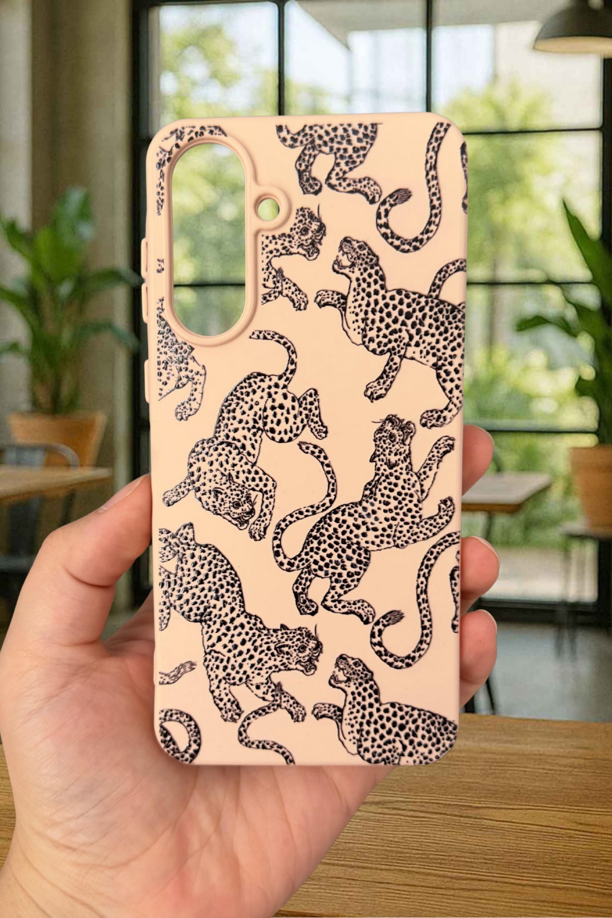 Samsung Galaxy A56 Uyumlu Leopar Desenli Silikon Darbe Emici Klasik Korumalı Rubber Kılıf