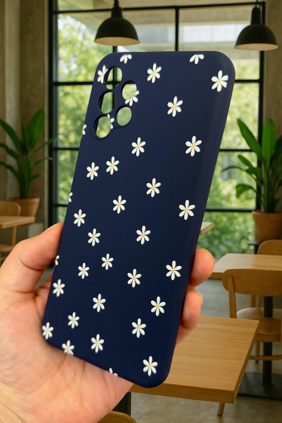 Samsung Galaxy A13 Uyumlu Mini Papatya Desenli Silikon Darbe Emici Klasik Korumalı Rubber Kılıf