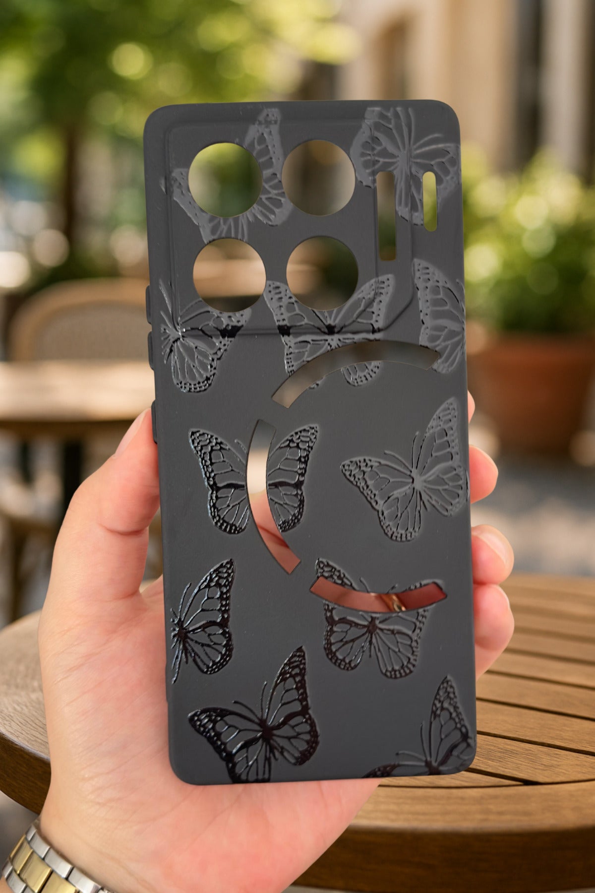 İnfinix GT 20 Pro SİYAH KELEBEK DESENLİ Silikon Darbe Emici Klasik Korumalı Rubber Kılıf