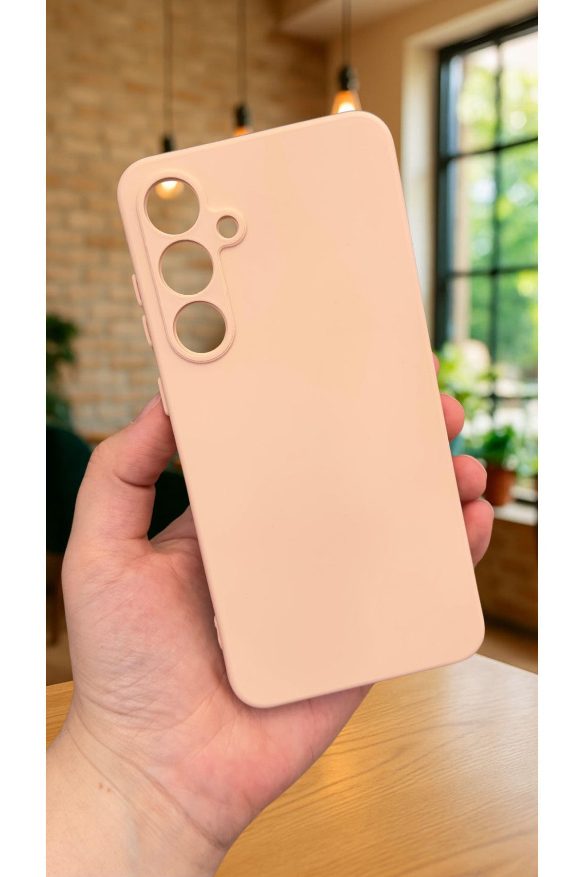 Samsung Galaxy S24FE - Silikon Darbe Emici Klasik Korumalı Rubber Kılıf