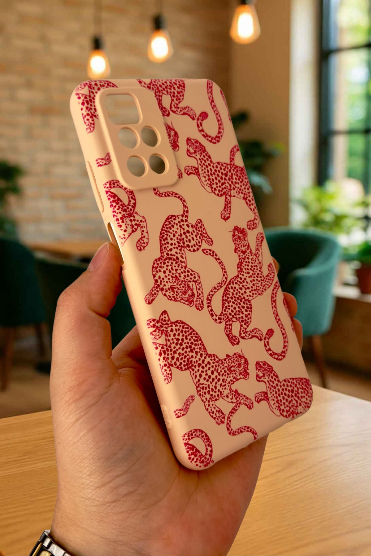 Xiaomi Redmi 10 2022 PEMBE LEOPAR DESENLİ Silikon Darbe Emici Klasik Korumalı Rubber Kılıf
