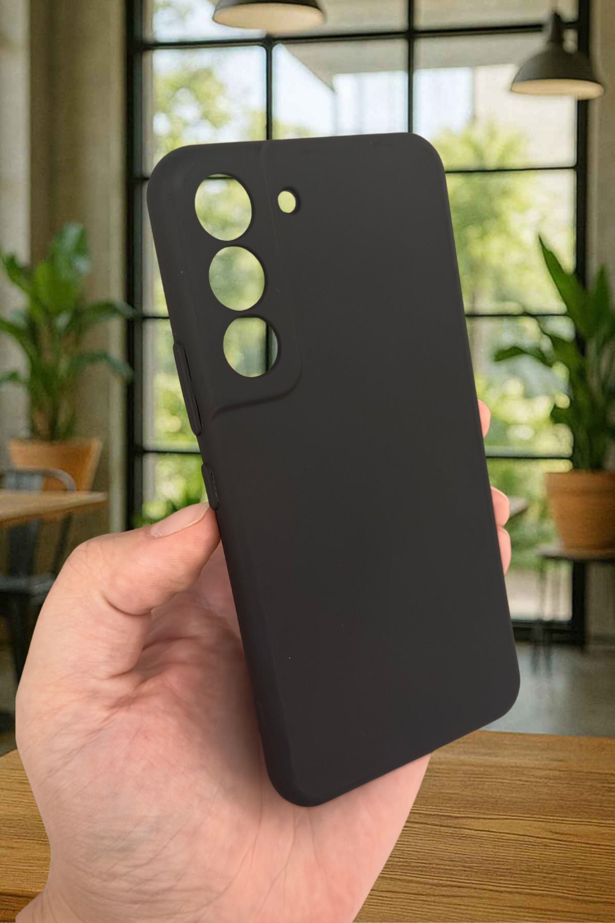 Samsung Galaxy S22 Silikon Darbe Emici Klasik Korumalı Rubber Kılıf