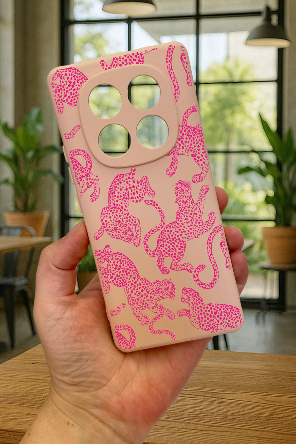 Xiaomi Redmi Note 14 Pro 5G PEMBE LEOPAR DESENLİ Silikon Darbe Emici Klasik Korumalı Rubber Kılıf