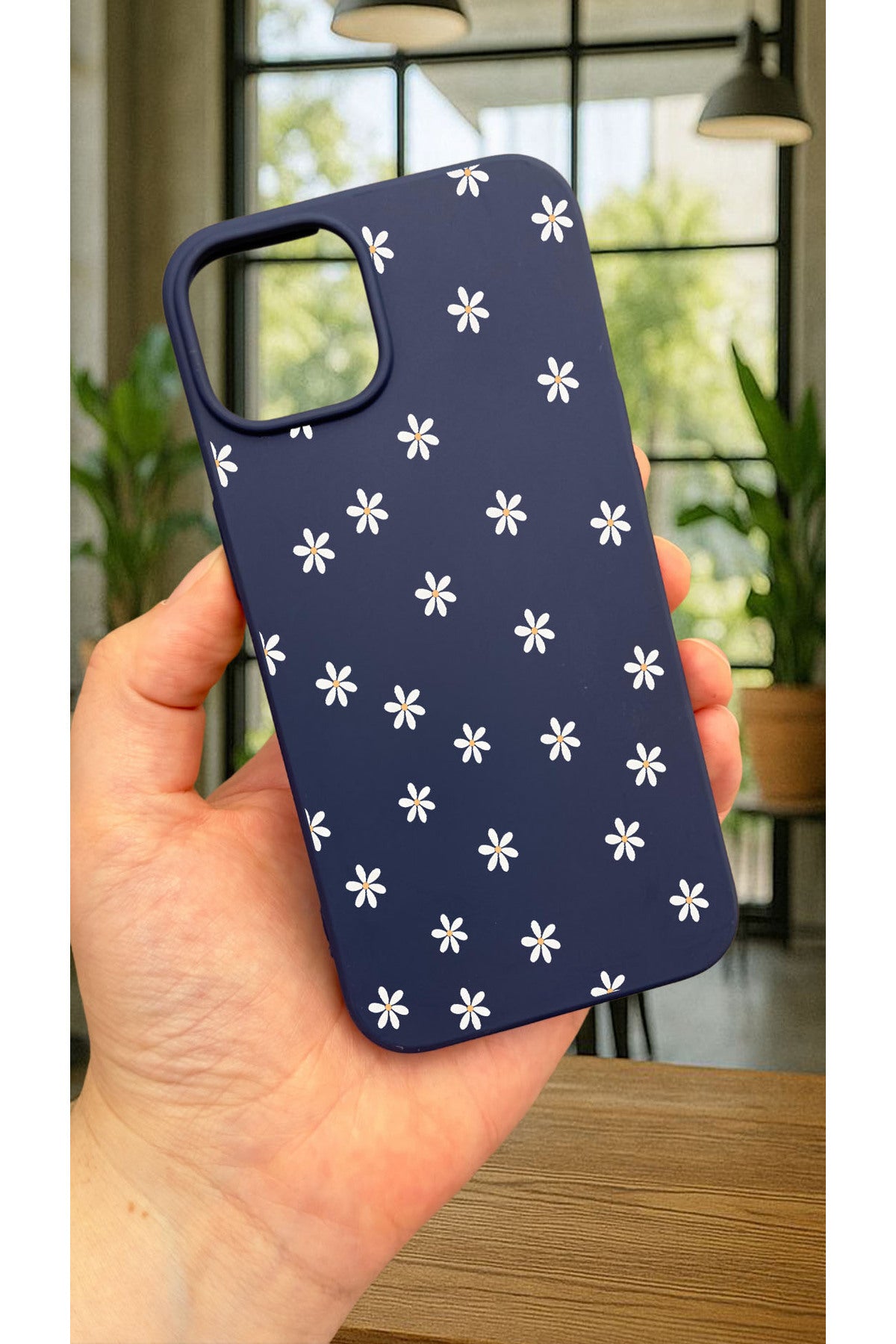 iPhone 12 ve 12 Pro Uyumlu MİNİ PAPATYA DESENLİ Silikon Darbe Emici Klasik Korumalı Rubber Kılıf