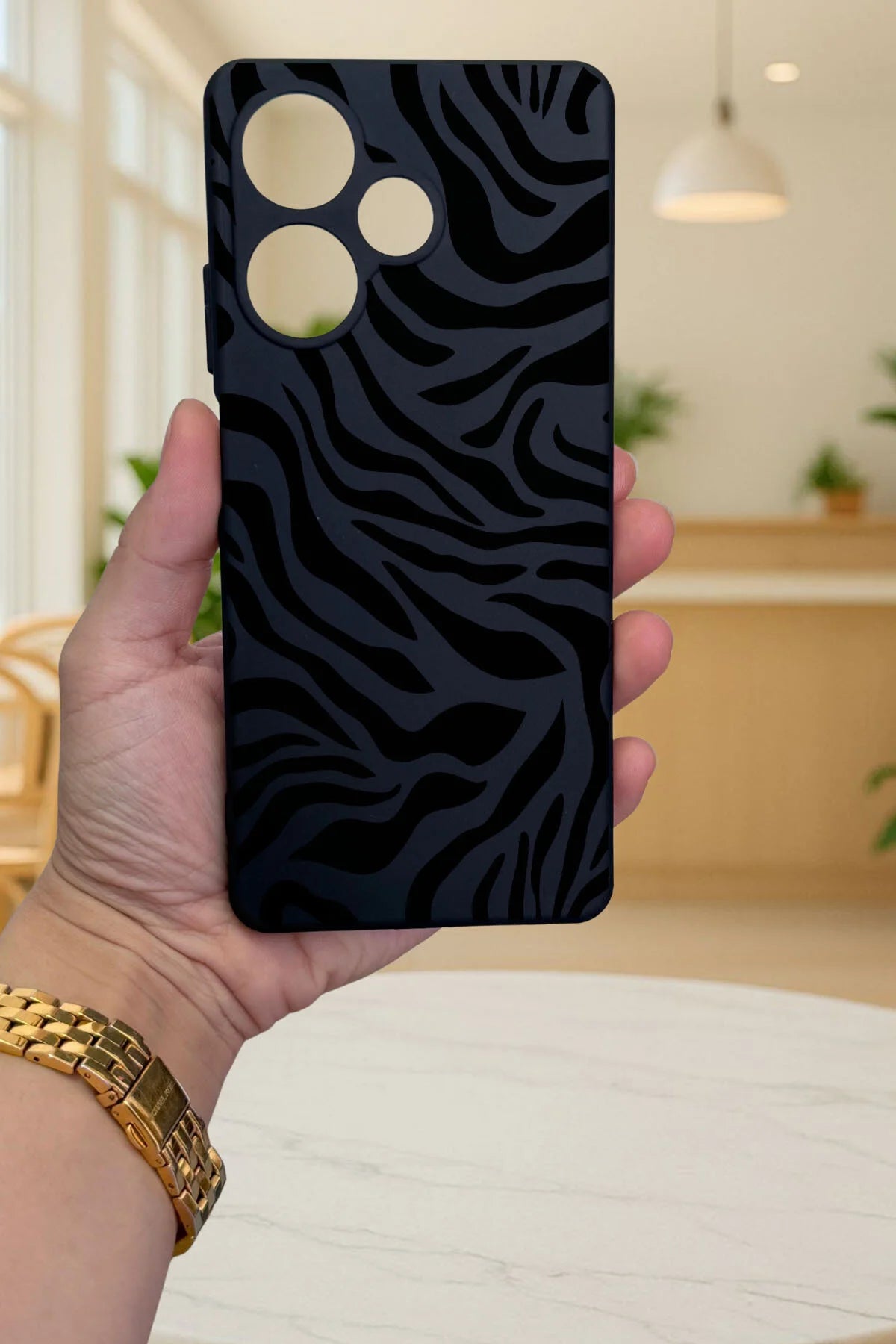 İNFİNİX HOT 30 - ZEBRA DESENLİ Silikon Darbe Emici Klasik Korumalı Rubber Kılıf