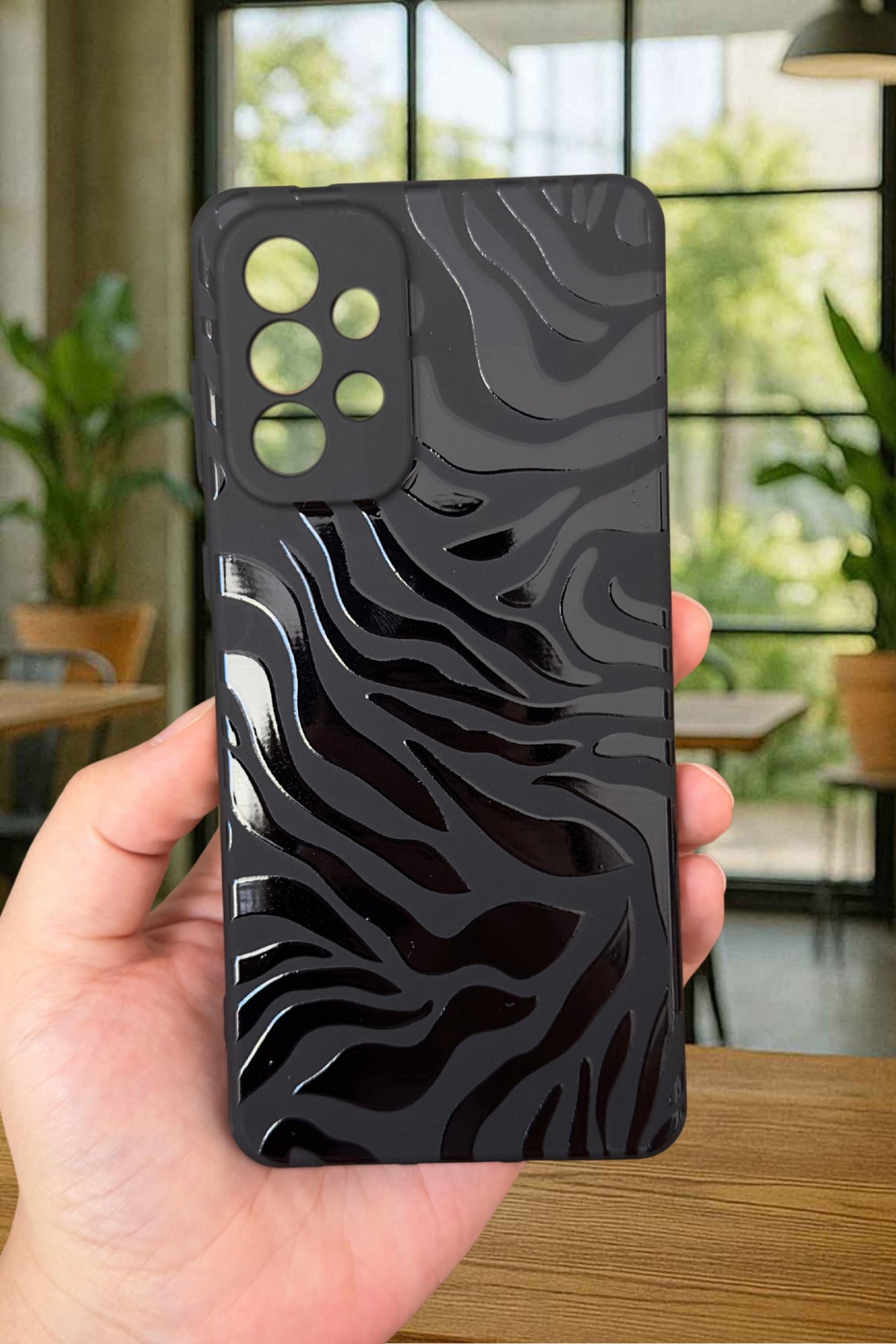 Samsung Galaxy A73 Uyumlu Zebra Desenli Silikon Darbe Emici Klasik Korumalı Rubber Kılıf
