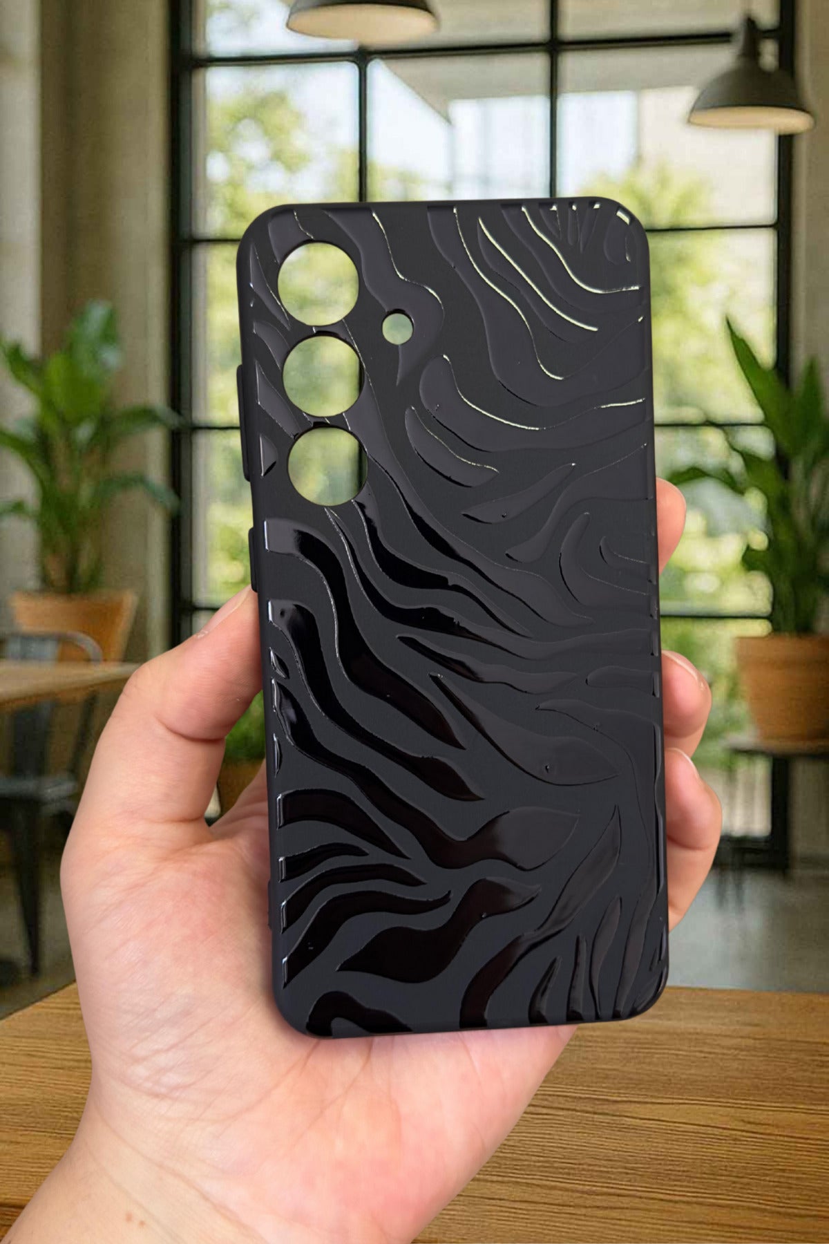 Samsung Galaxy S24 ZEBRA DESENLİ Silikon Darbe Emici Klasik Korumalı Rubber Kılıf