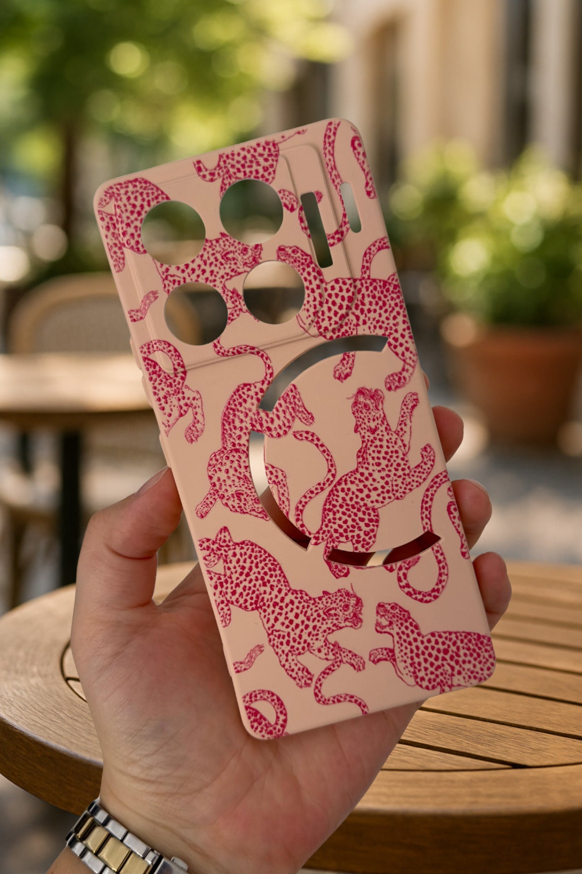 İnfinix GT 20 Pro- PEMBE LEOPAR DESENLİ Silikon Darbe Emici Klasik Korumalı Rubber Kılıf