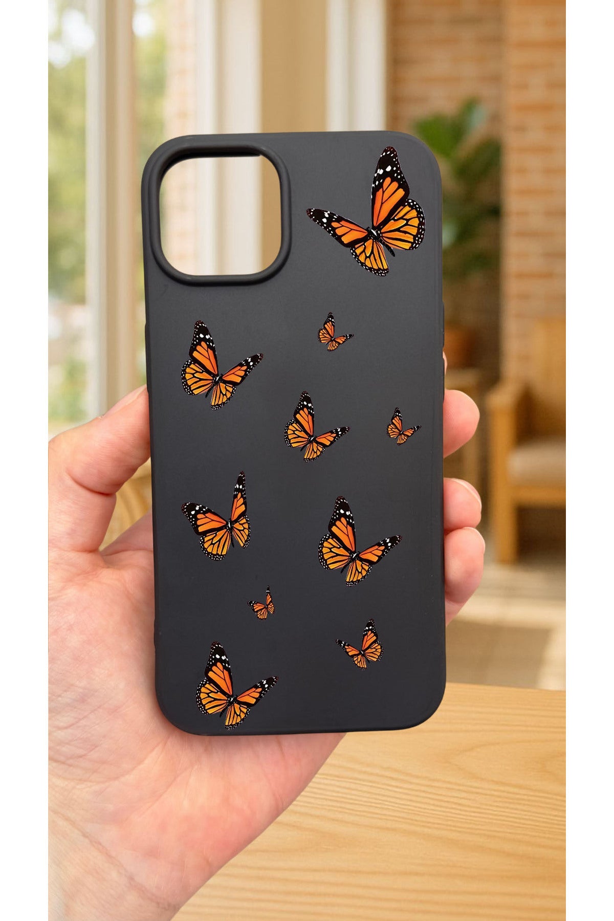 iPhone 13/14 -KELEBEK DESENLİ Silikon Darbe Emici Klasik Korumalı Rubber Kılıf