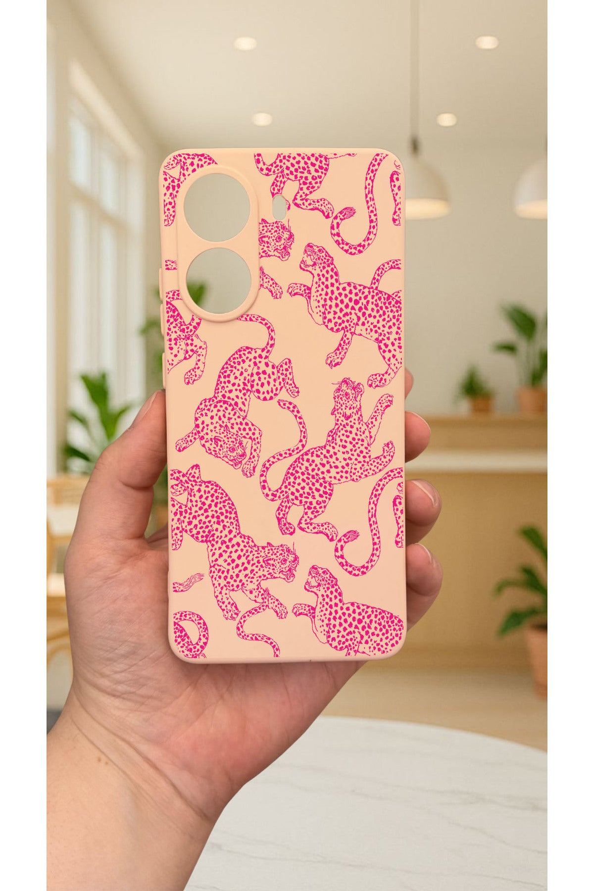 Xiaomi POCO X7 PRO PEMBE LEOPAR DESENLİ Silikon Darbe Emici Klasik Korumalı Rubber Kılıf