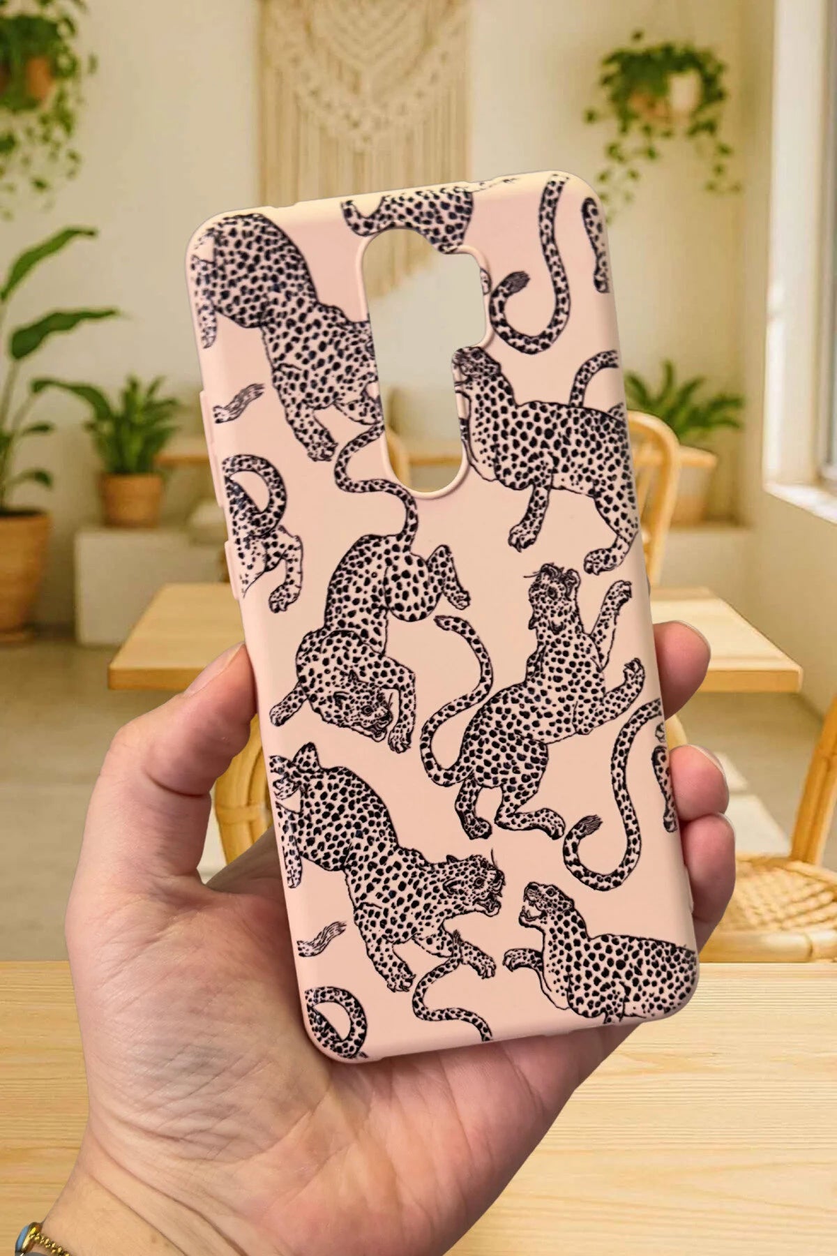 Xiaomi Redmi Note 8 Pro- LEOPAR DESENLİ Silikon Darbe Emici Klasik Korumalı Rubber Kılıf