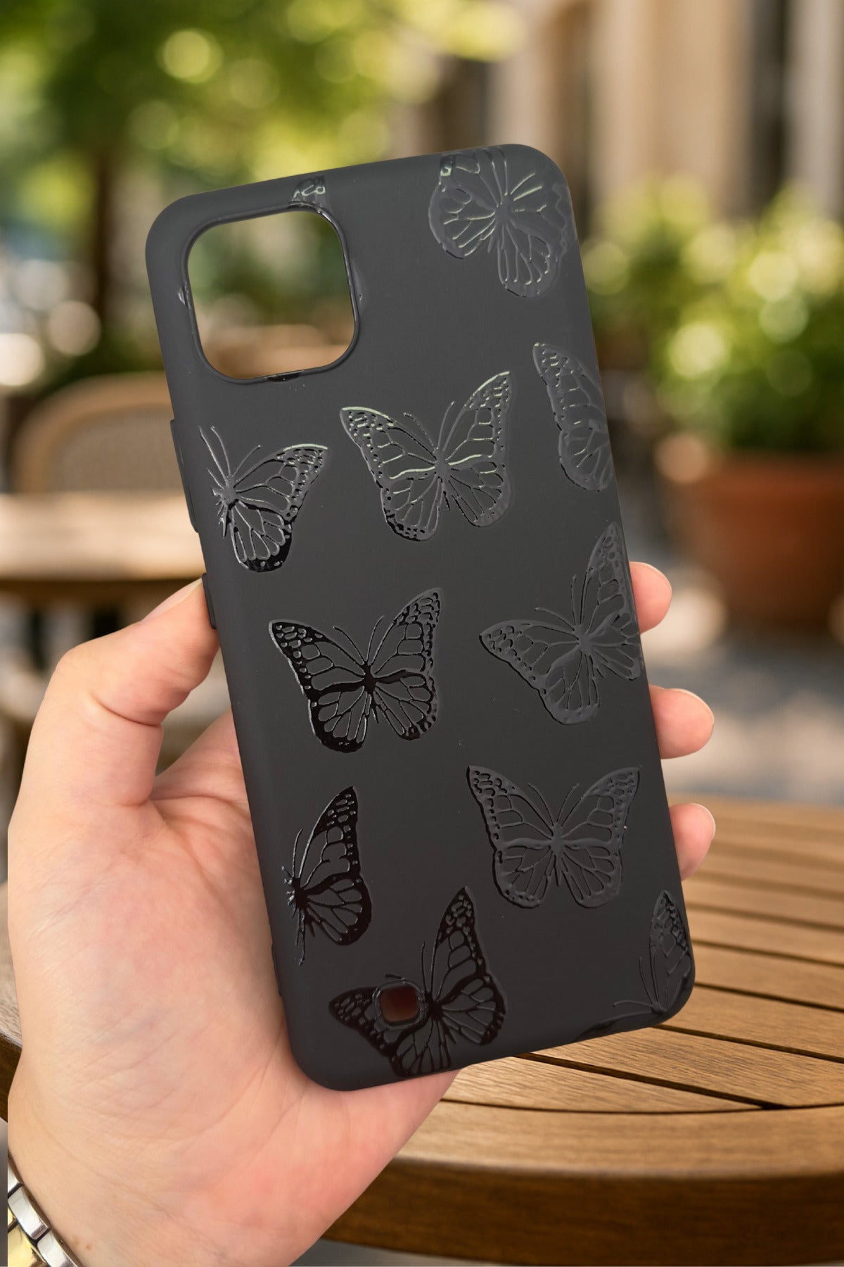 Realme C11 -SİYAH KELEBEK DESENLİ Silikon Darbe Emici Klasik Korumalı Rubber Kılıf