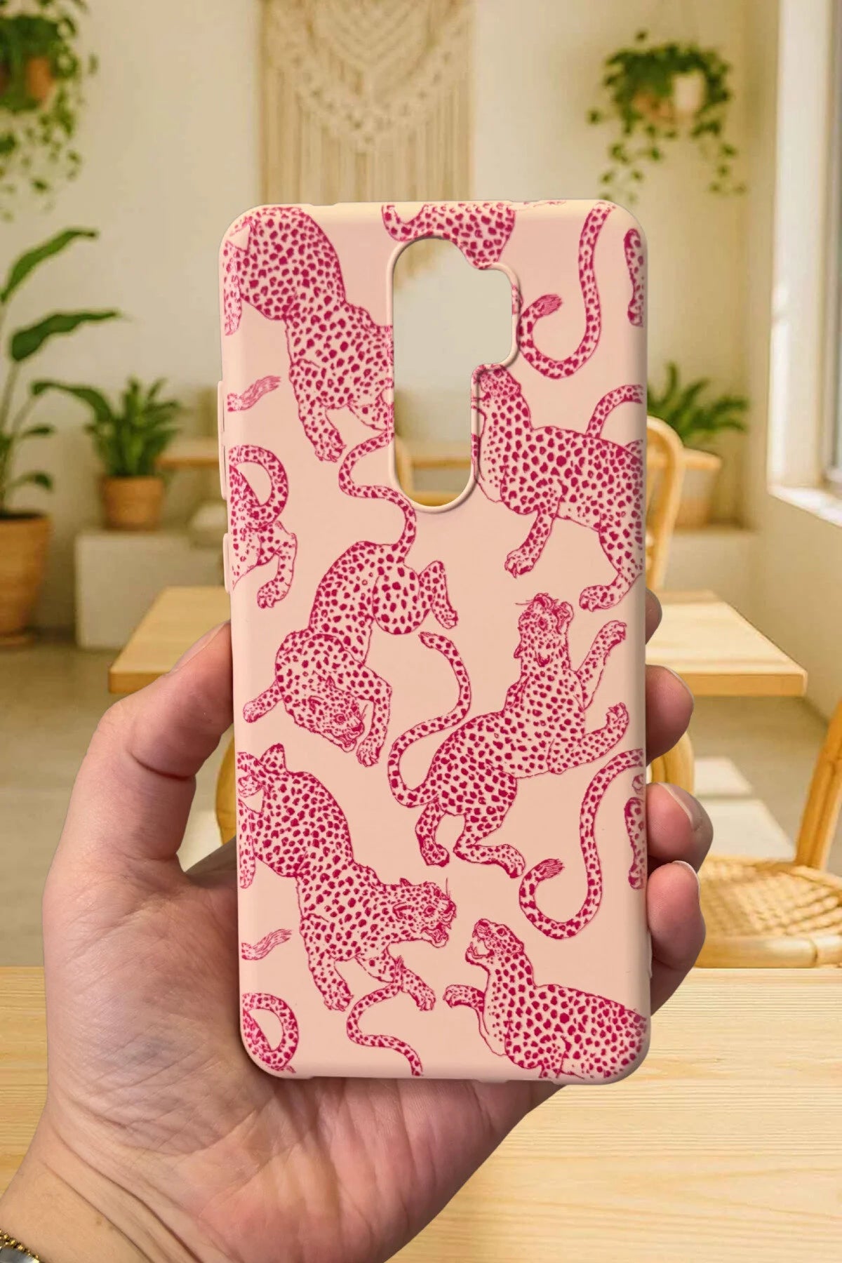 Xiaomi Redmi Note 8 Pro-PEMBE LEOPAR DESENLİ Silikon Darbe Emici Klasik Korumalı Rubber Kılıf