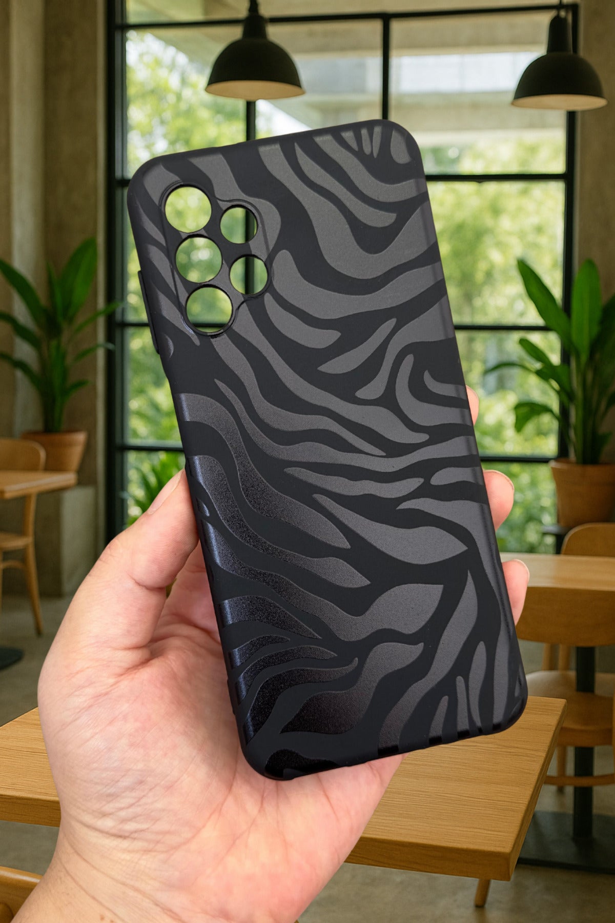 Samsung Galaxy A13 Uyumlu Zebra Desenli Silikon Darbe Emici Klasik Korumalı Rubber Kılıf