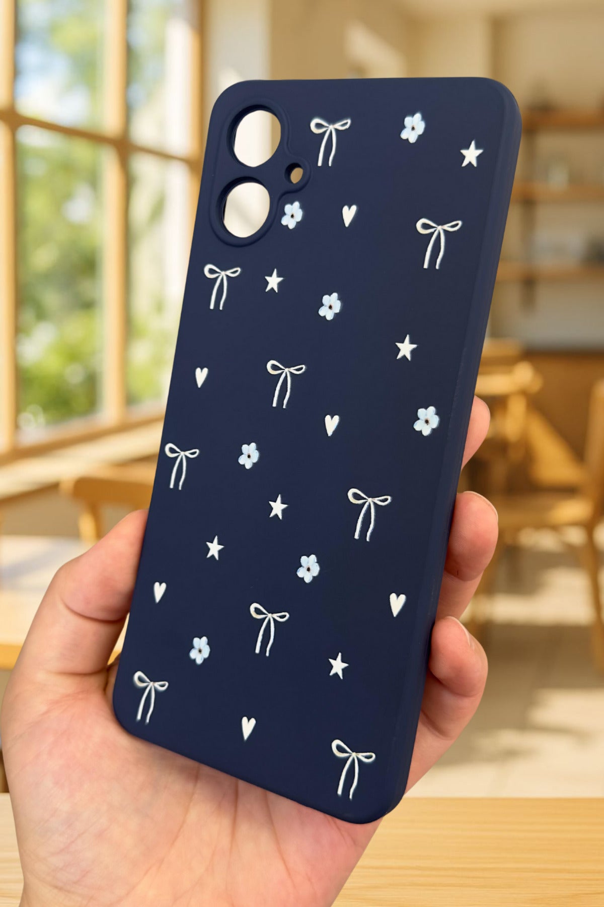 Samsung Galaxy A05 Uyumlu Mini Fiyonk Desenli Silikon Darbe Emici Klasik Korumalı Rubber Kılıf