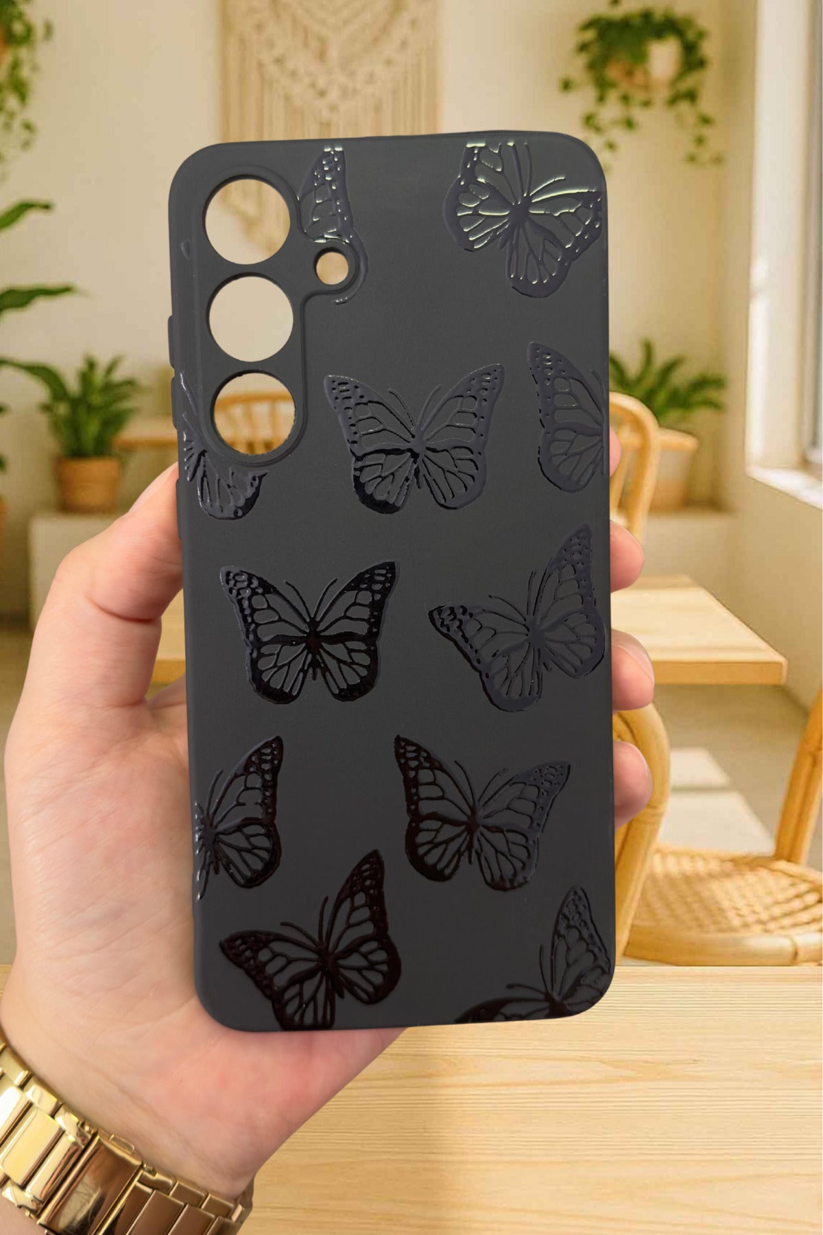 Samsung Galaxy A15- SİYAH KELEBEK DESENLİ Silikon Darbe Emici Klasik Korumalı Rubber Kılıf