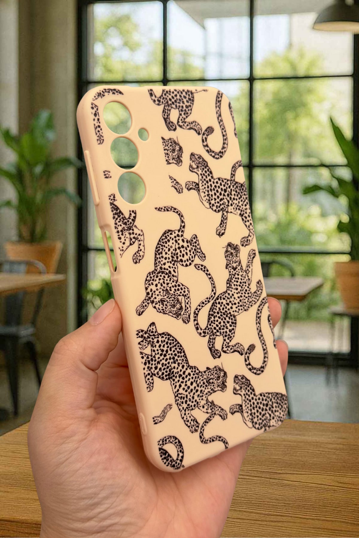 Samsung Galaxy A14 Uyumlu Leopar Desenli Silikon Darbe Emici Klasik Korumalı Rubber Kılıf