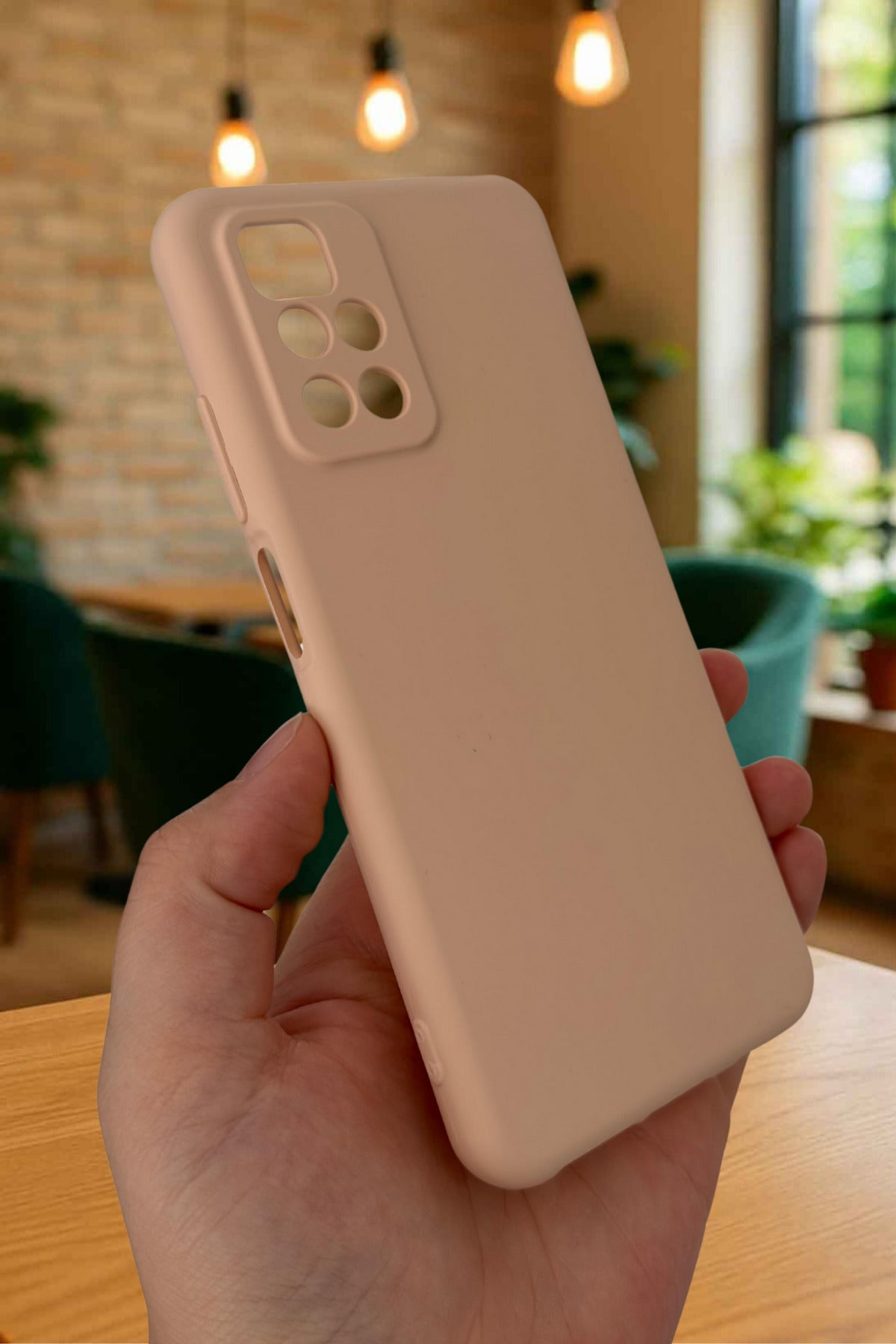 Xiaomi Redmi 10 2022 Silikon Darbe Emici Klasik Korumalı Rubber Kılıf